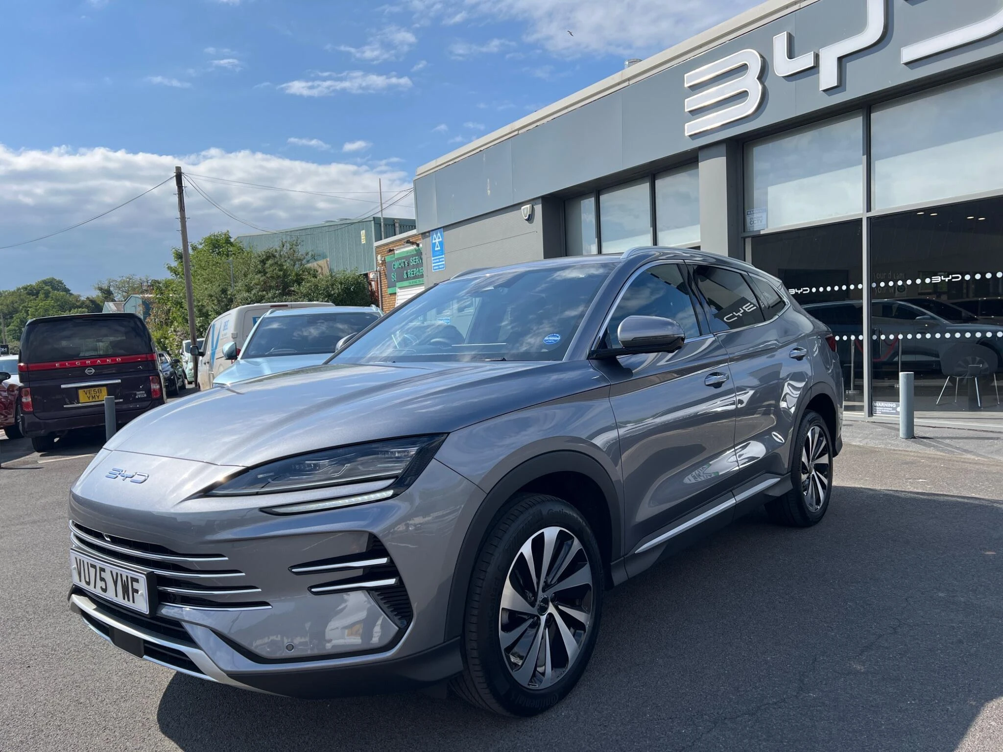 Vehicle image 6