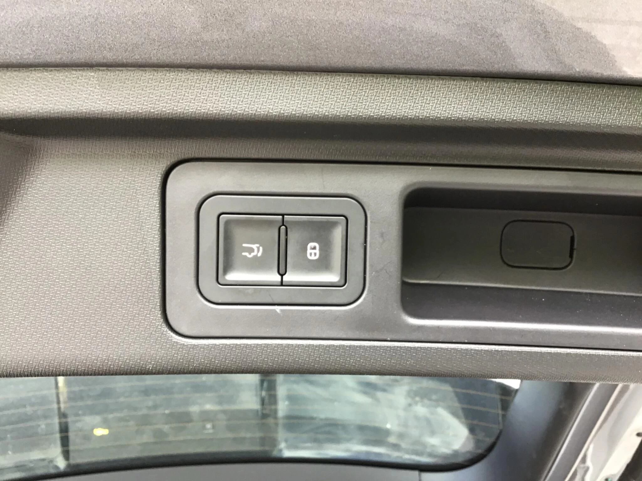 Vehicle image 40