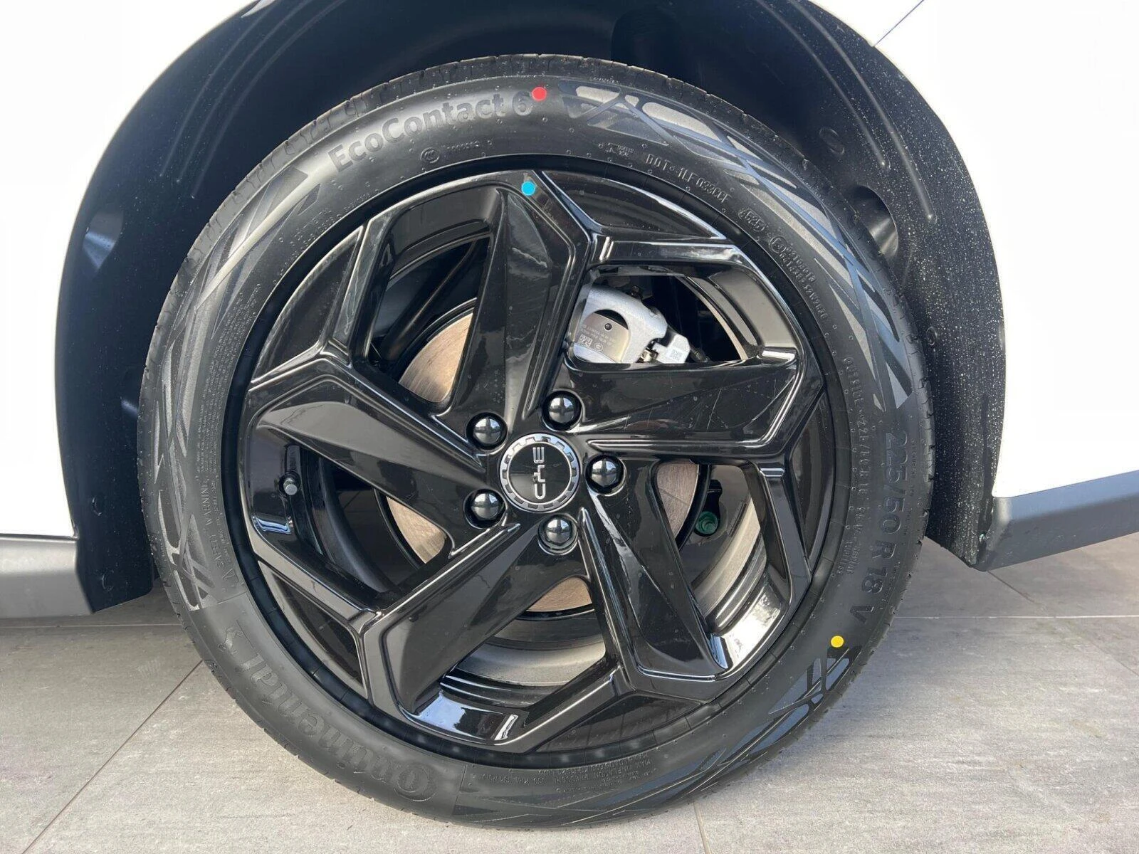Vehicle image 35