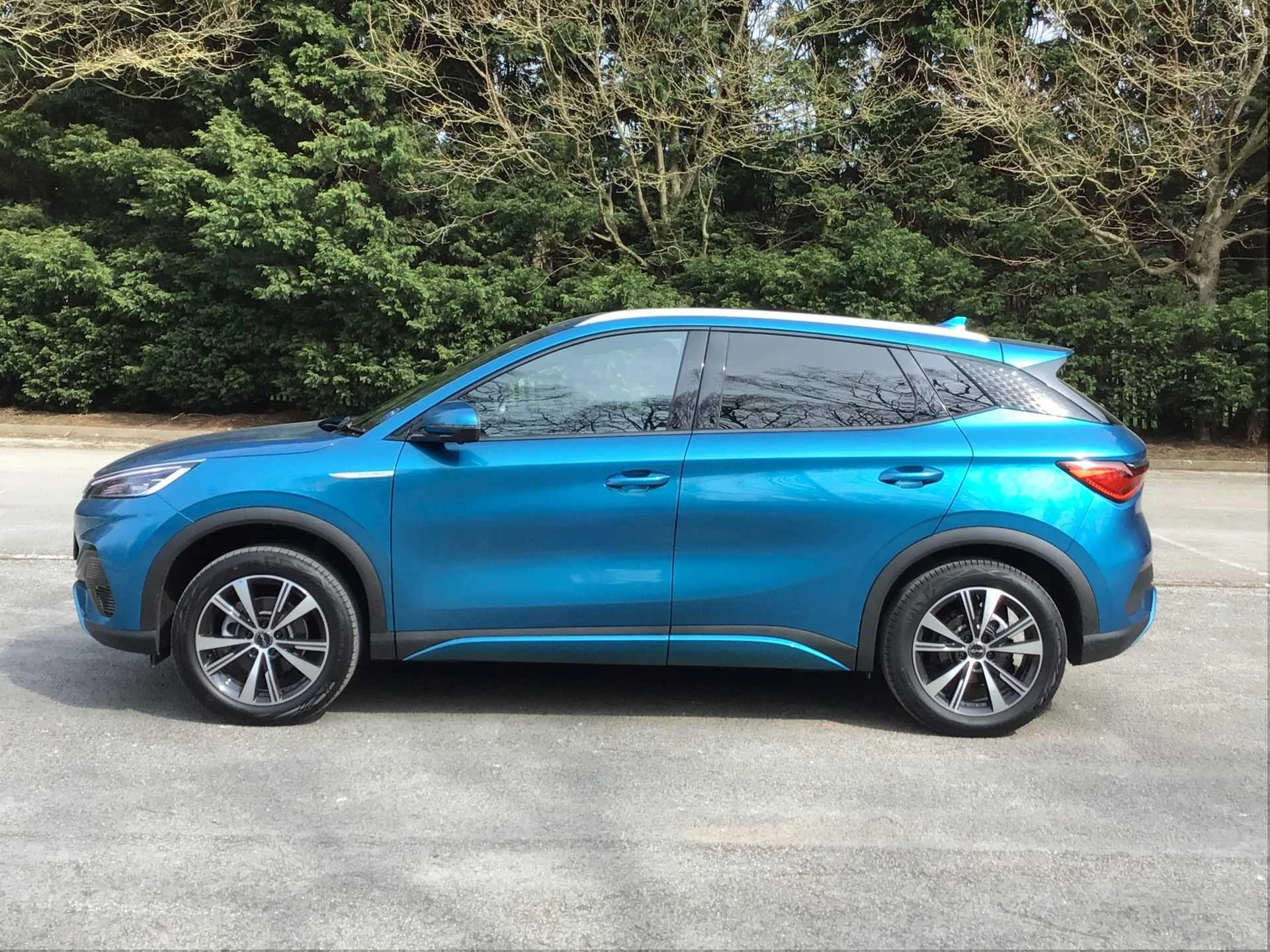 Vehicle image 4