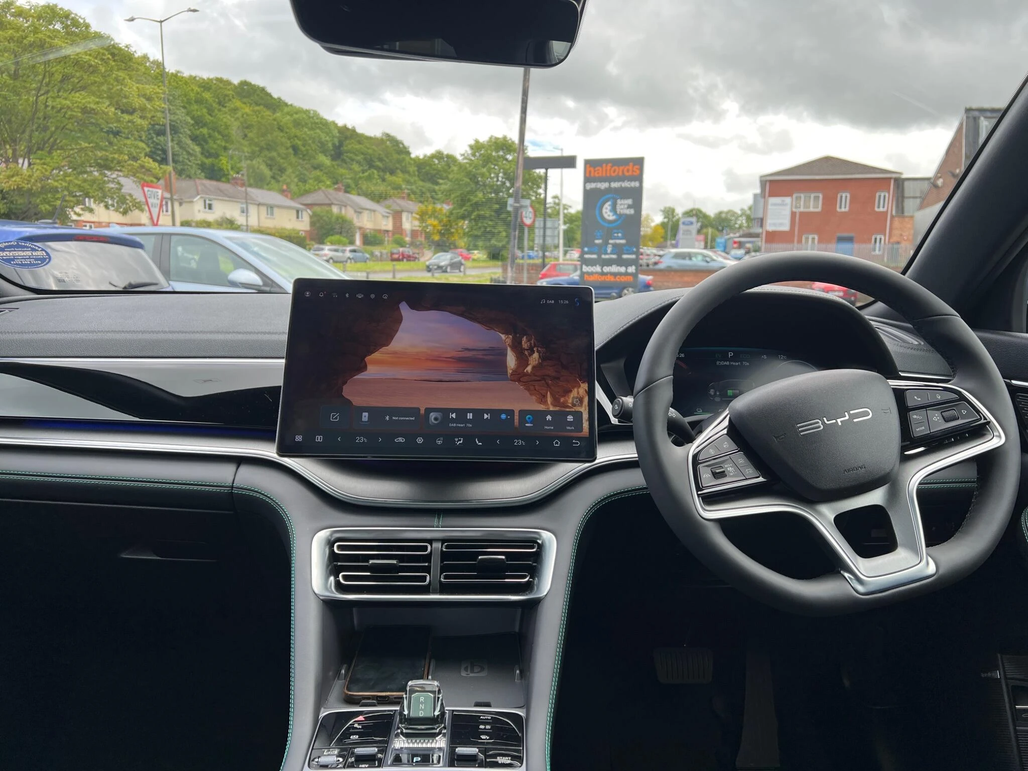 Vehicle image 20