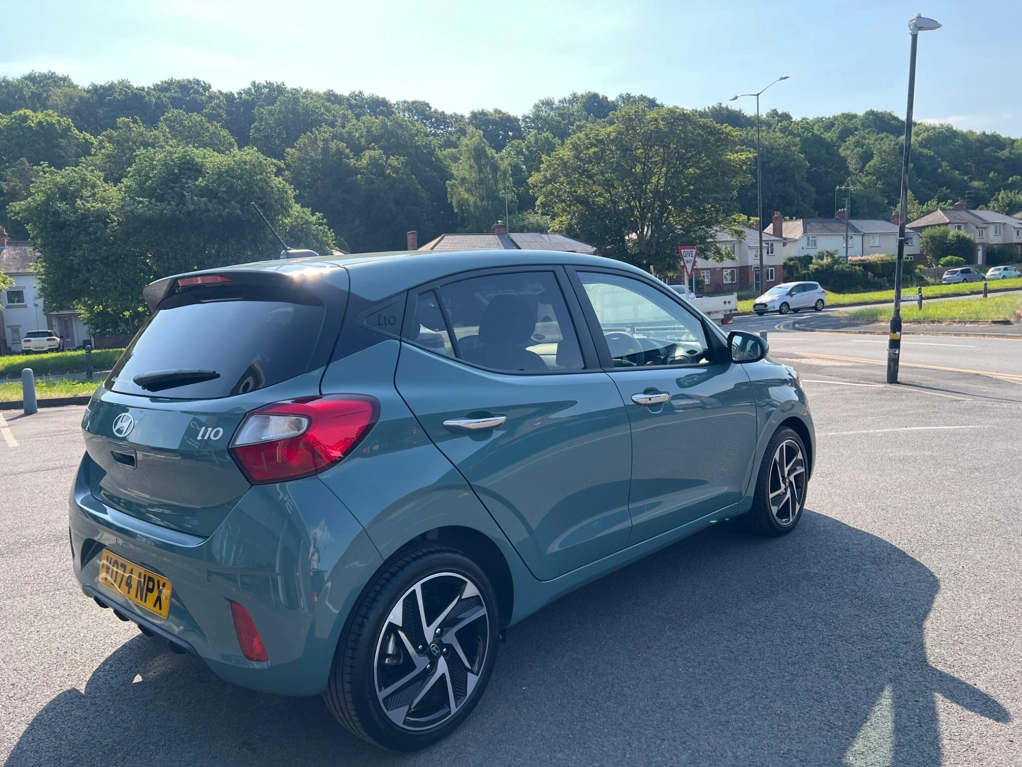 Vehicle image 18