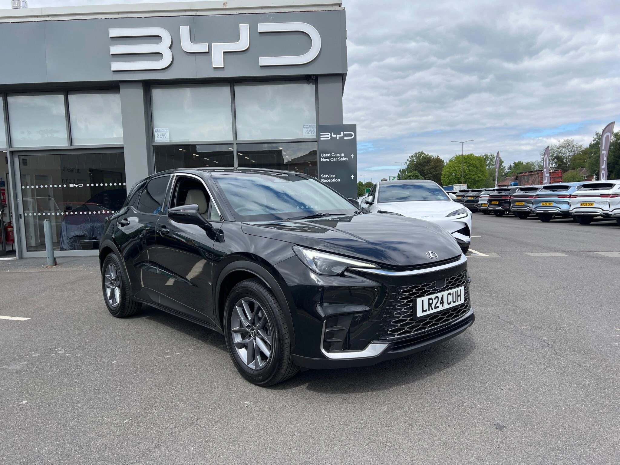 Vehicle image 6