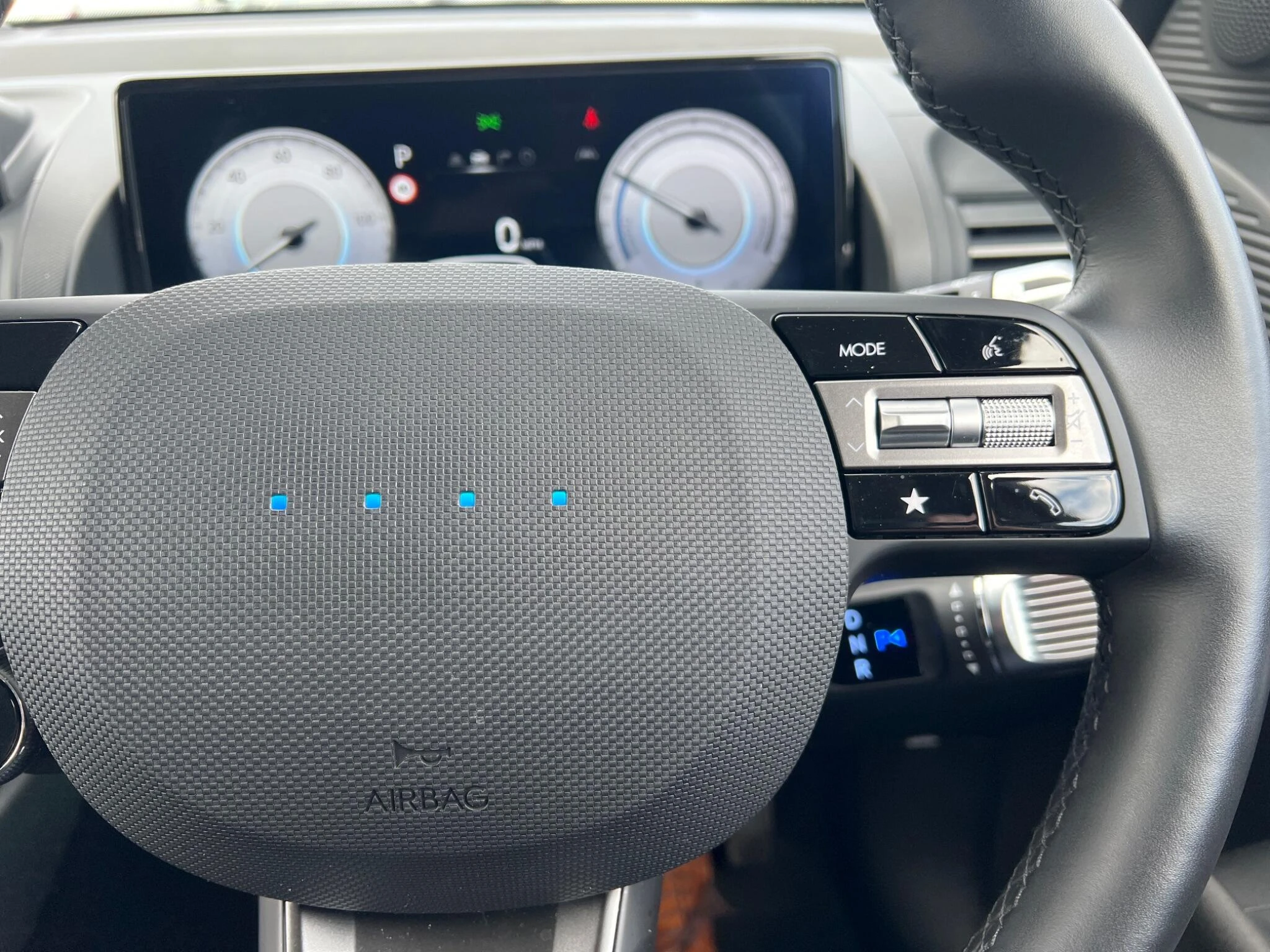 Vehicle image 36