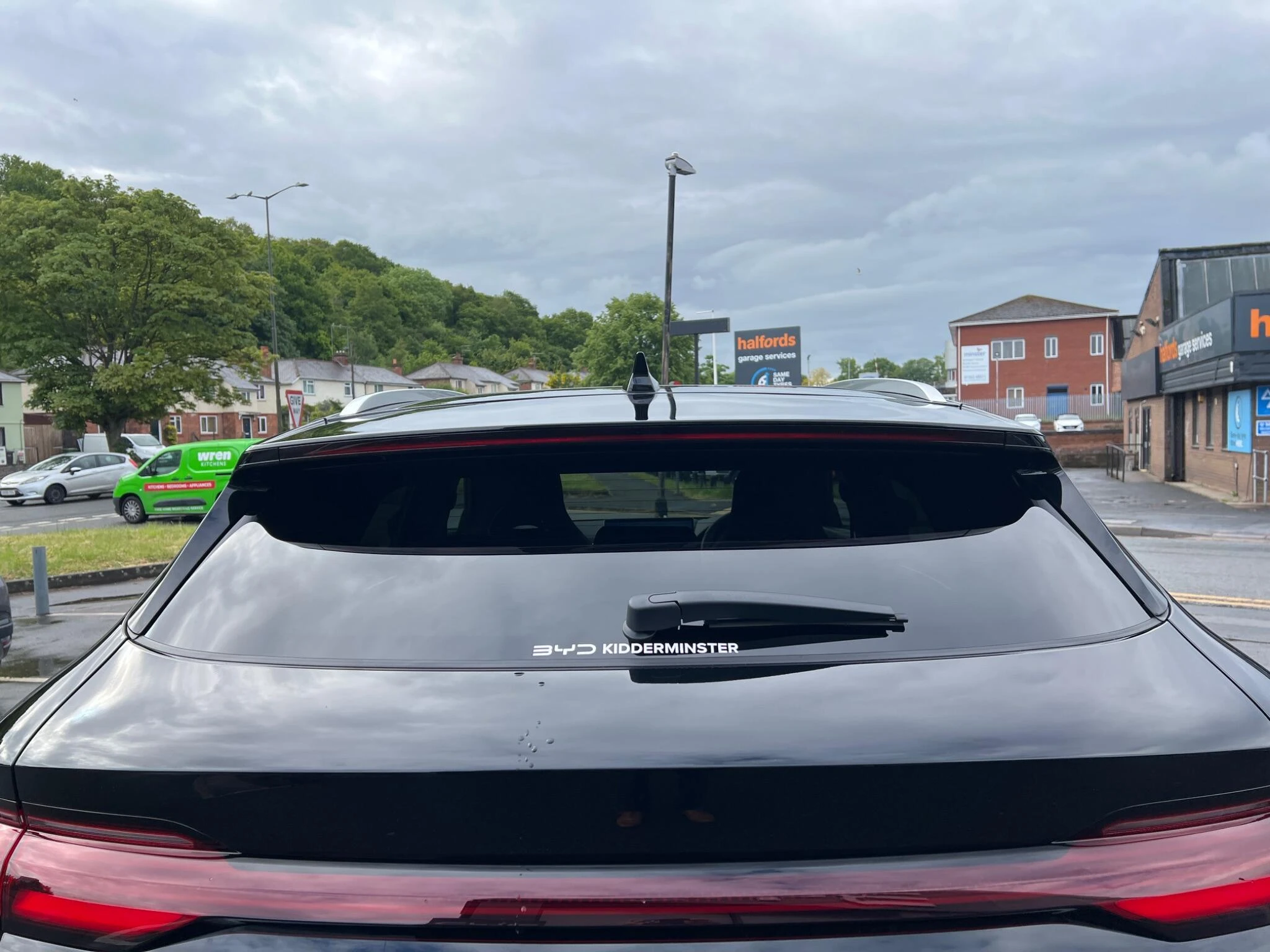 Vehicle image 47