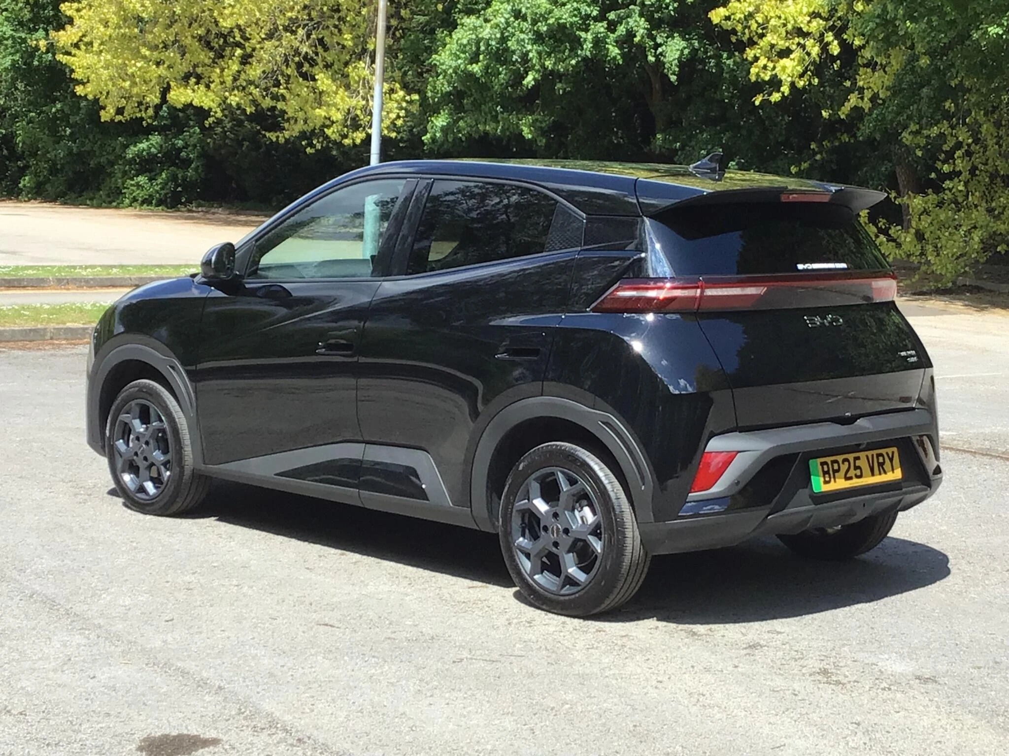 Vehicle image 21