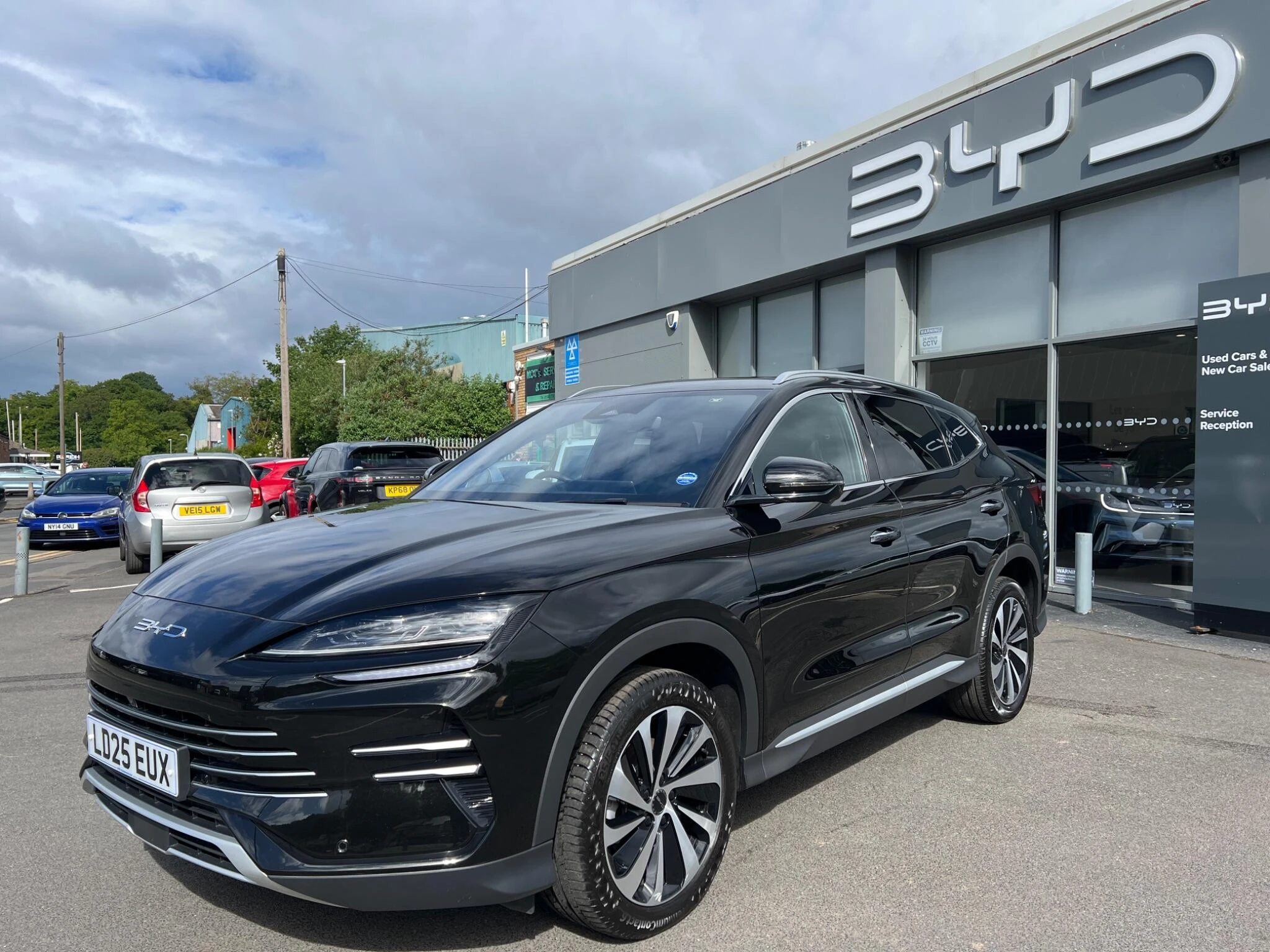 Vehicle image 8