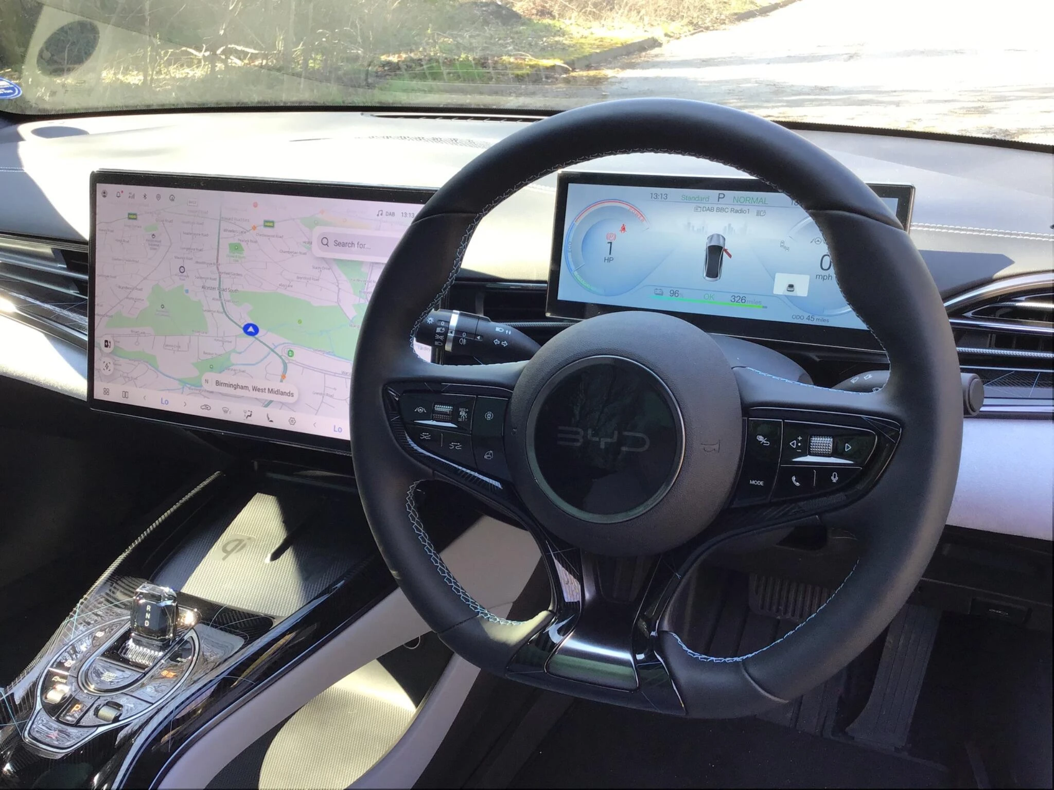 Vehicle image 32