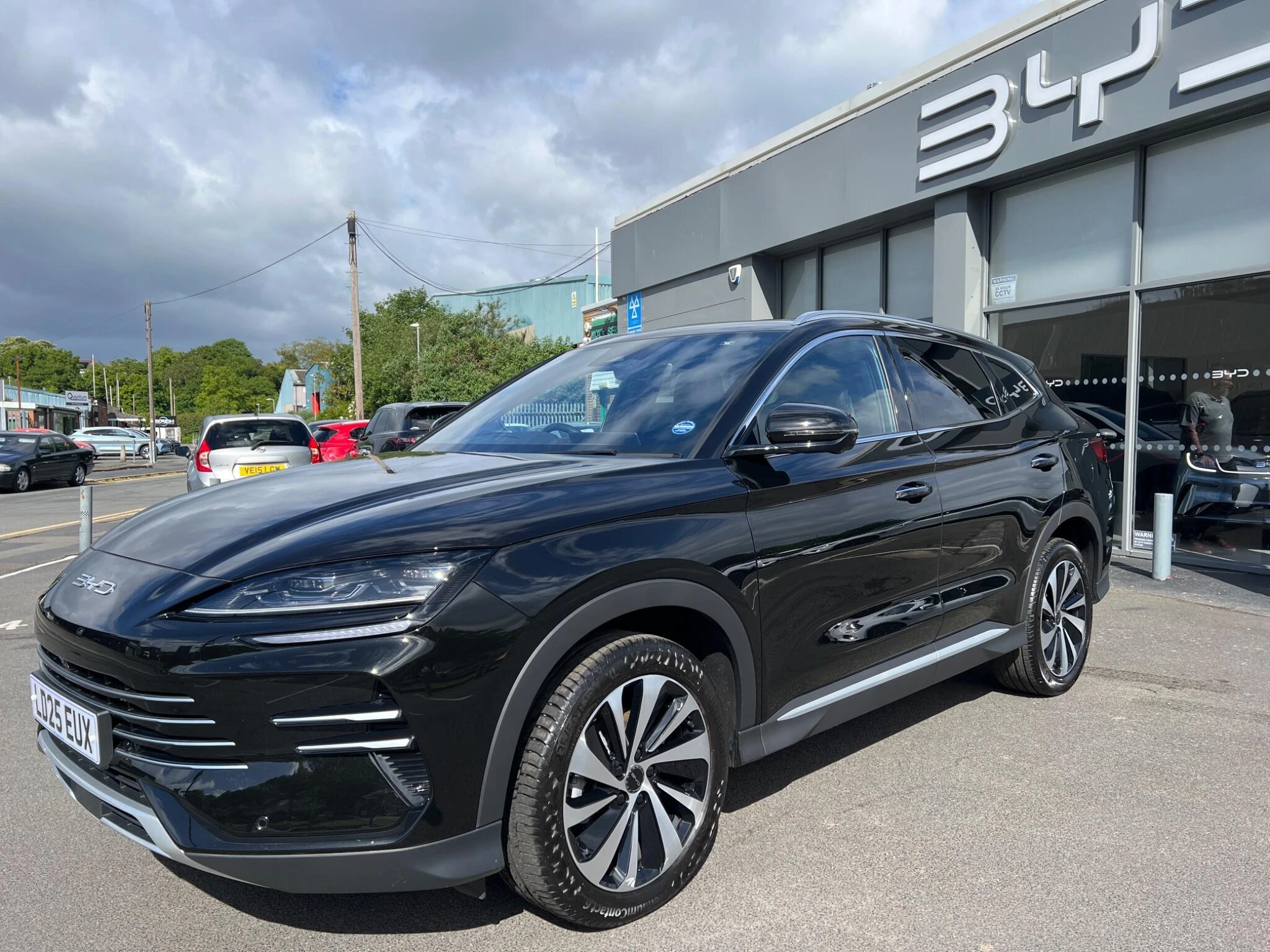 Vehicle image 9