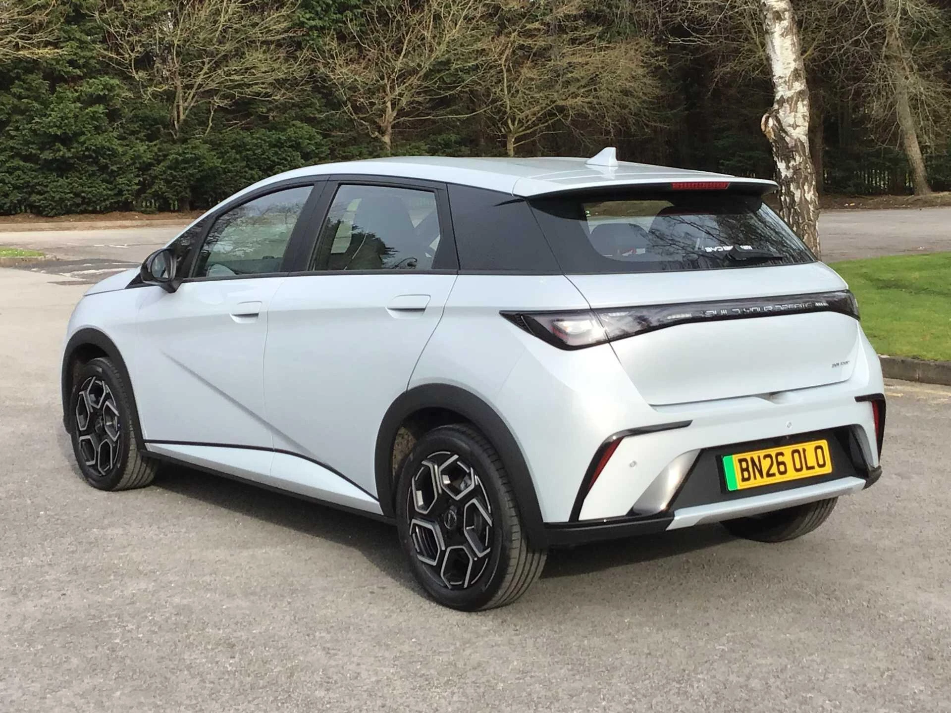 Vehicle image 3
