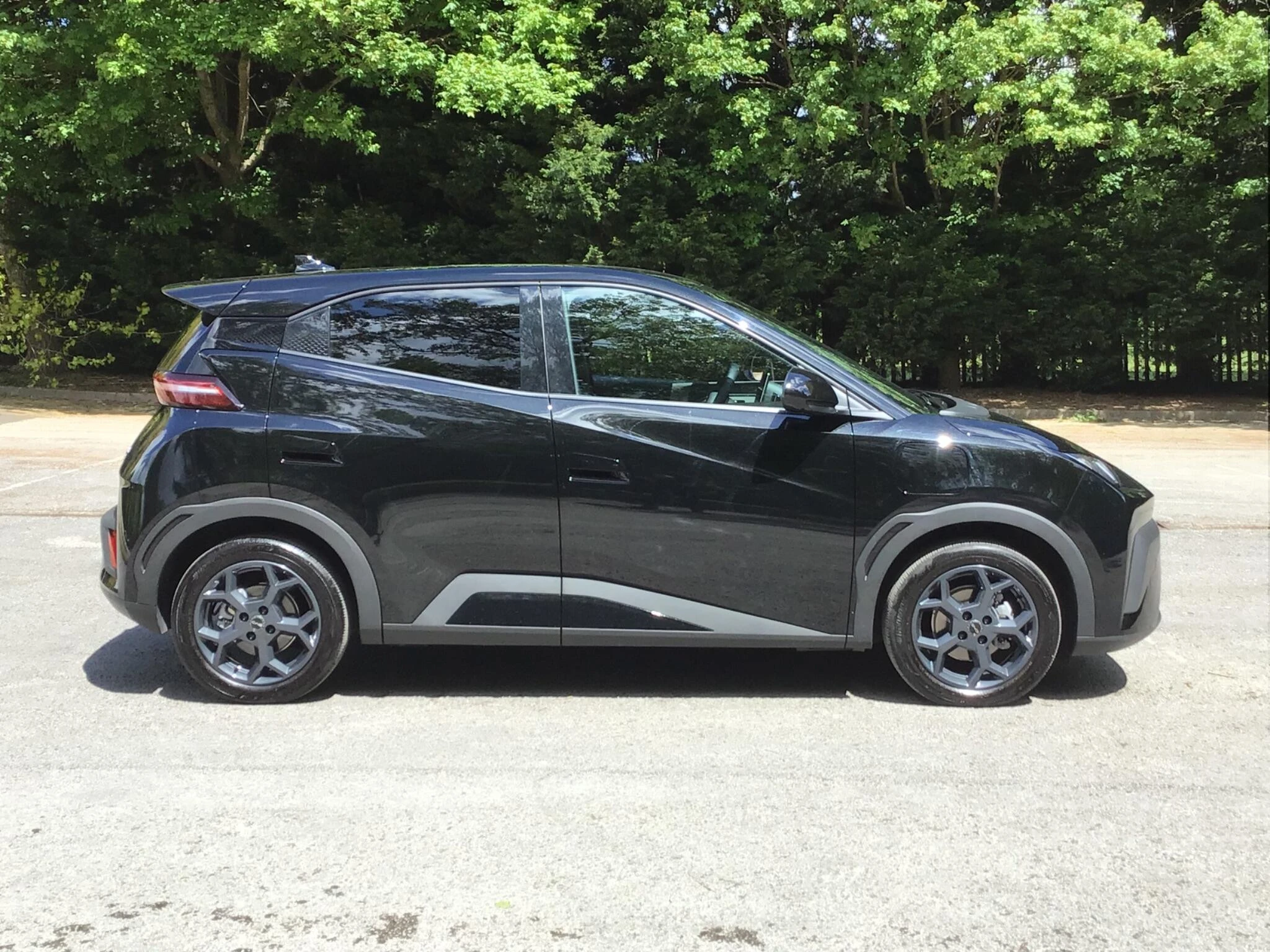 Vehicle image 18