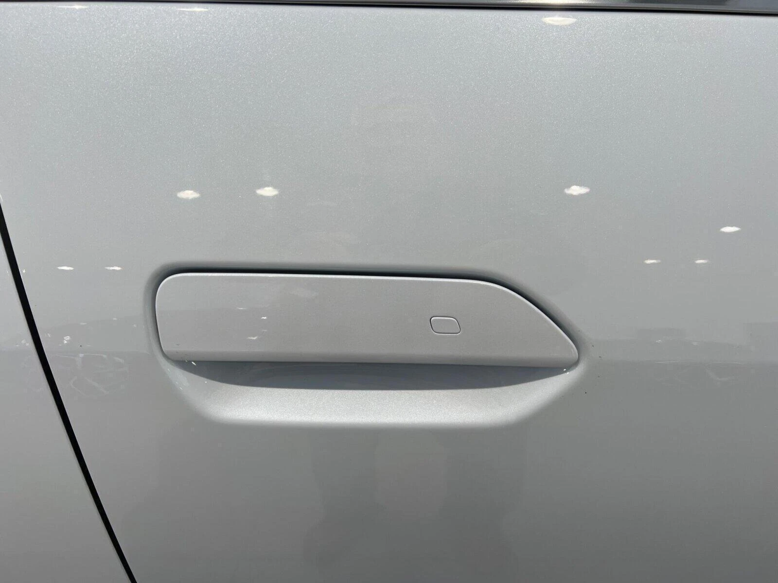 Vehicle image 48