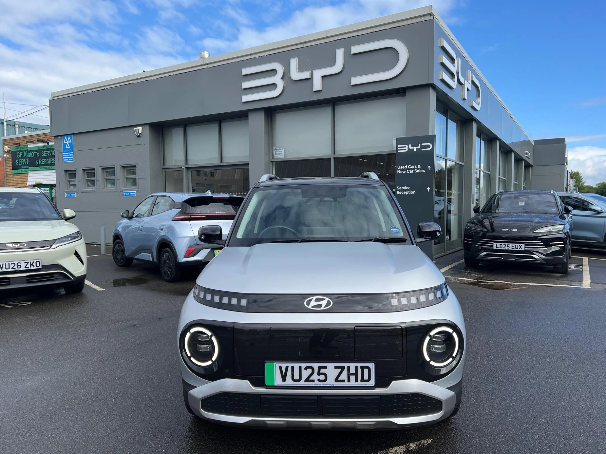Vehicle image 2