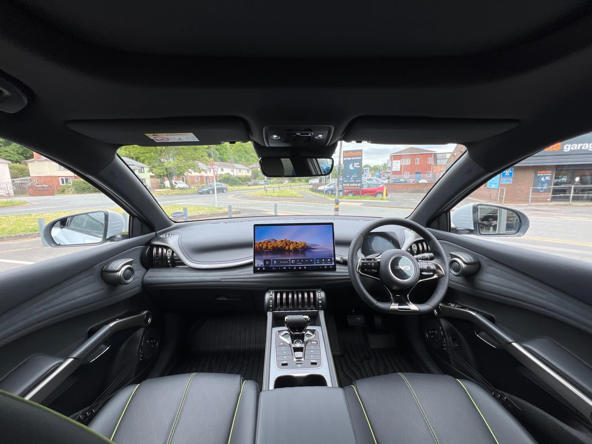 Vehicle image 23