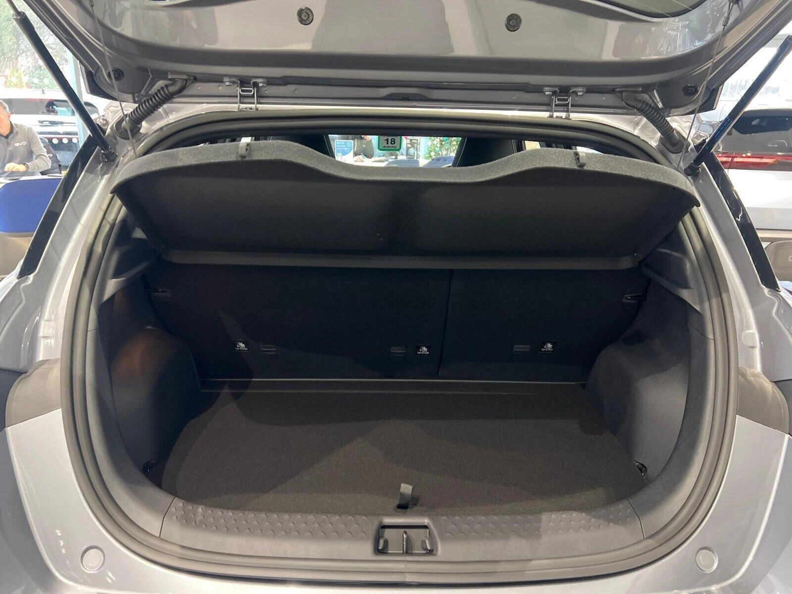 Vehicle image 30