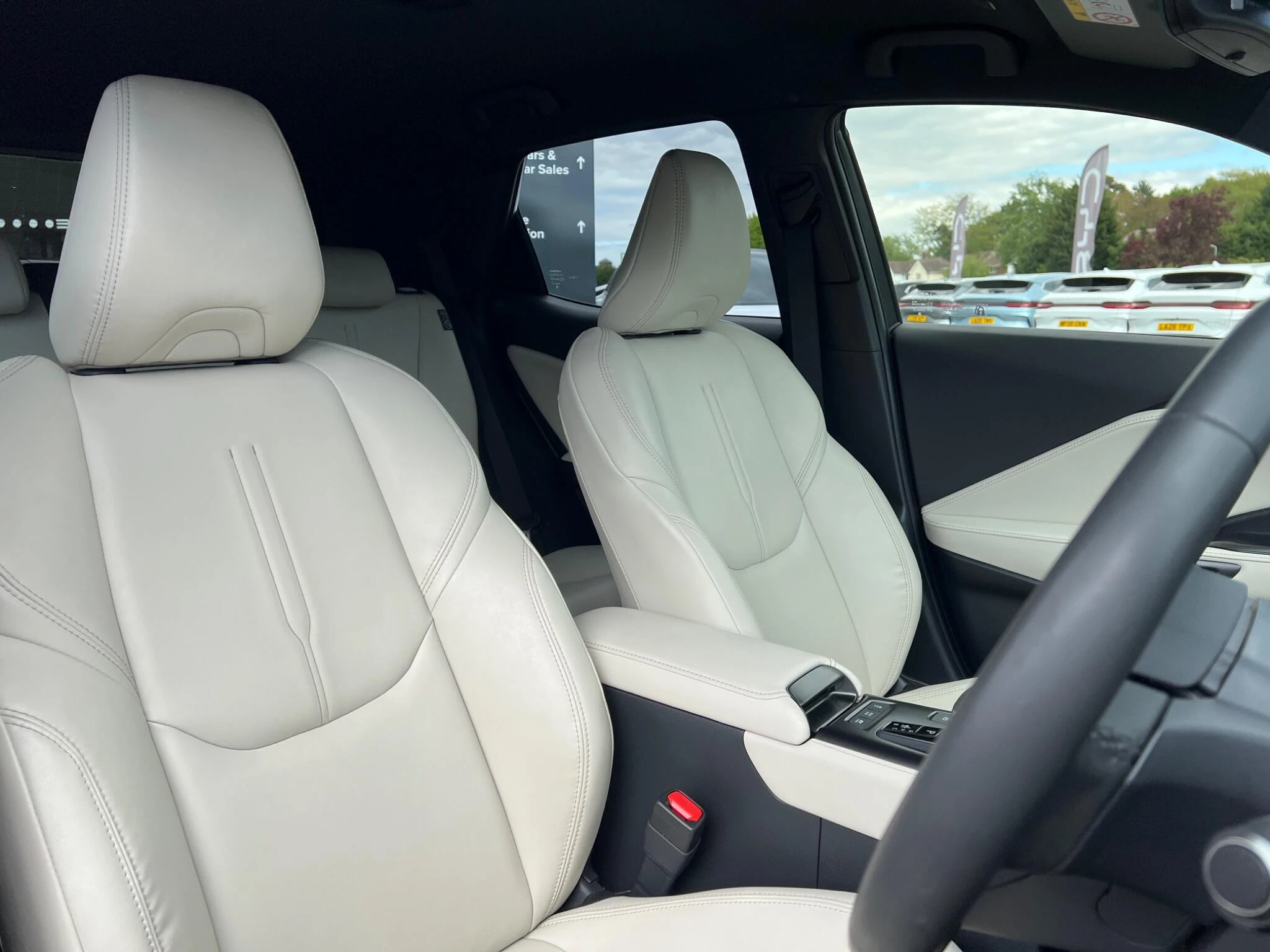 Vehicle image 21