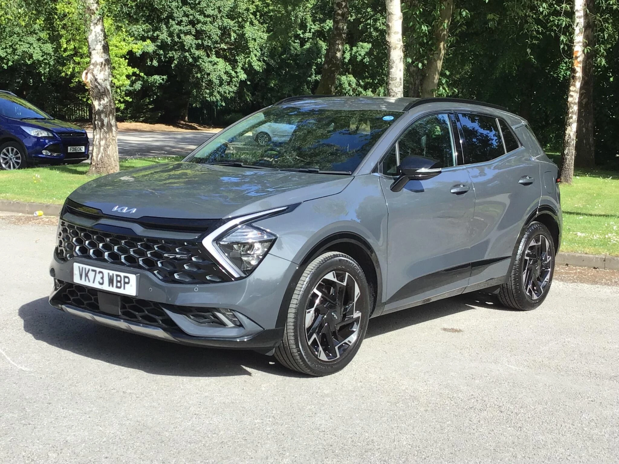 Vehicle image 6