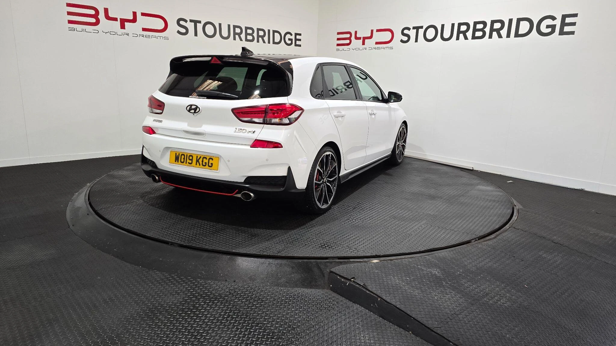 Vehicle image 21