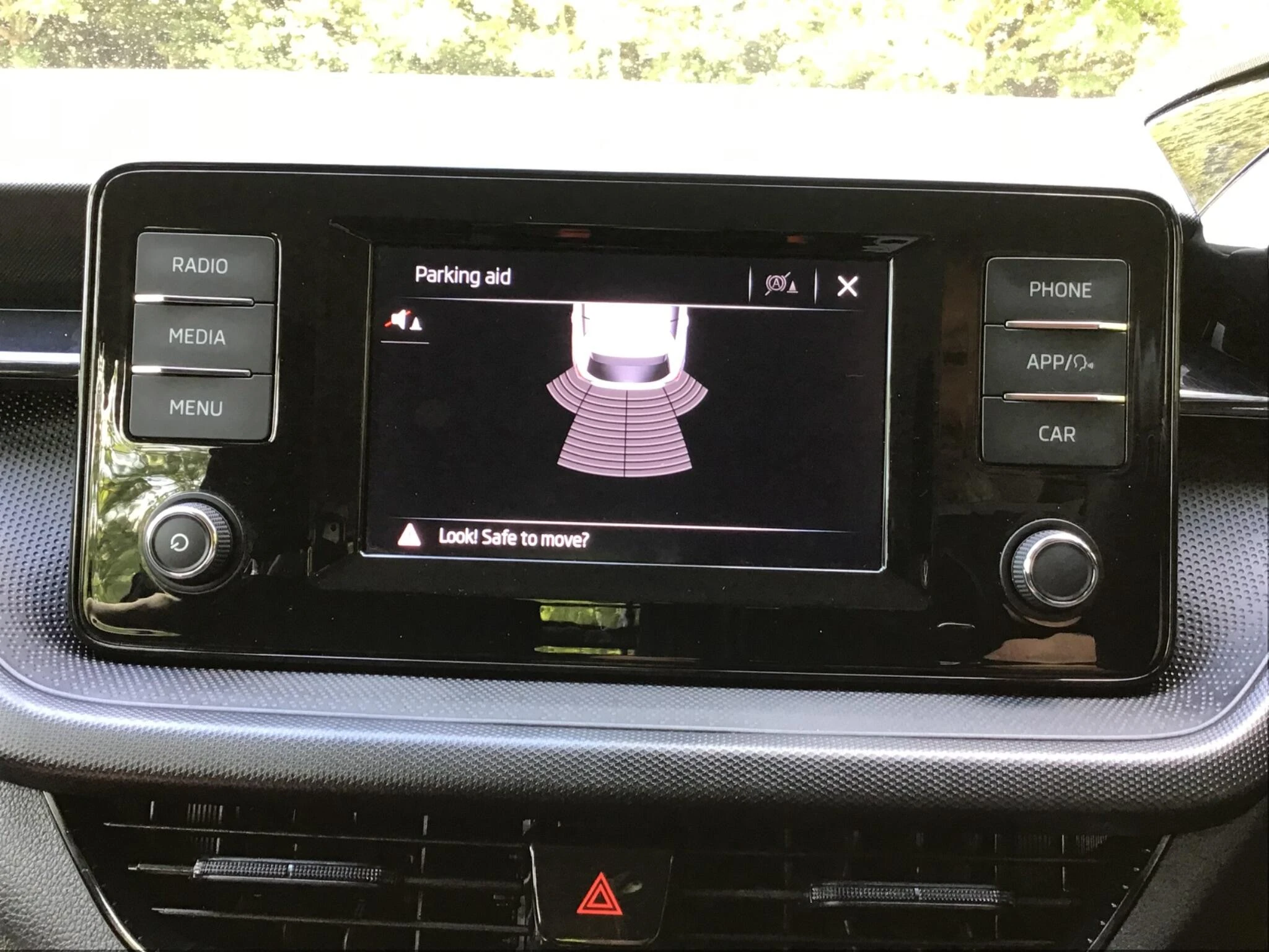 Vehicle image 34