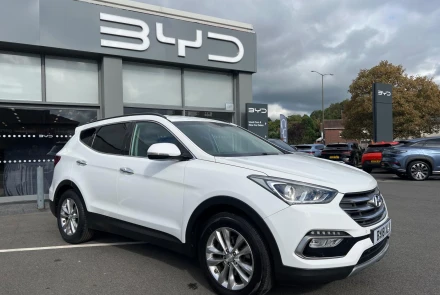 Hyundai Santa Fe Listing Image