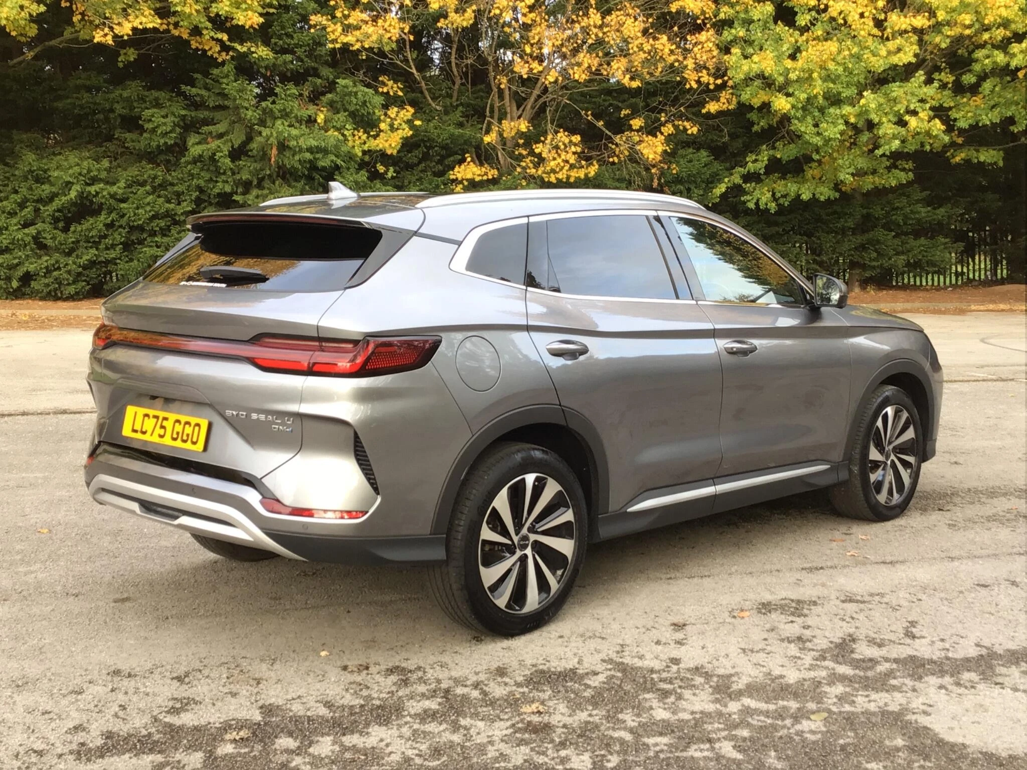 Vehicle image 3