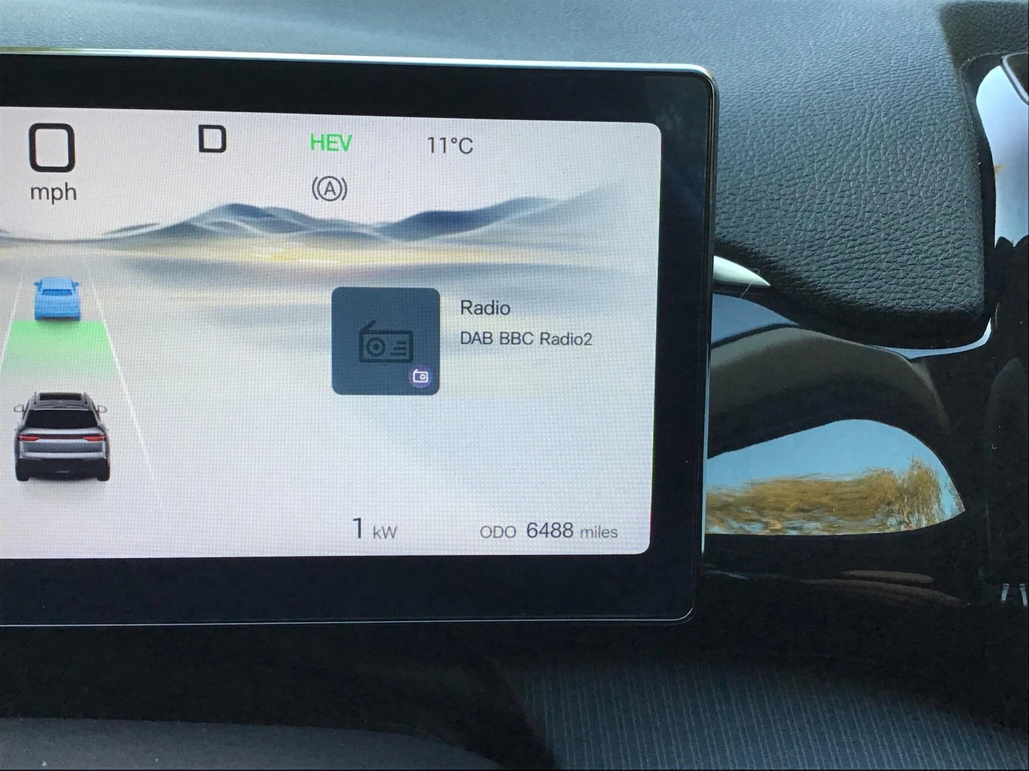 Vehicle image 16