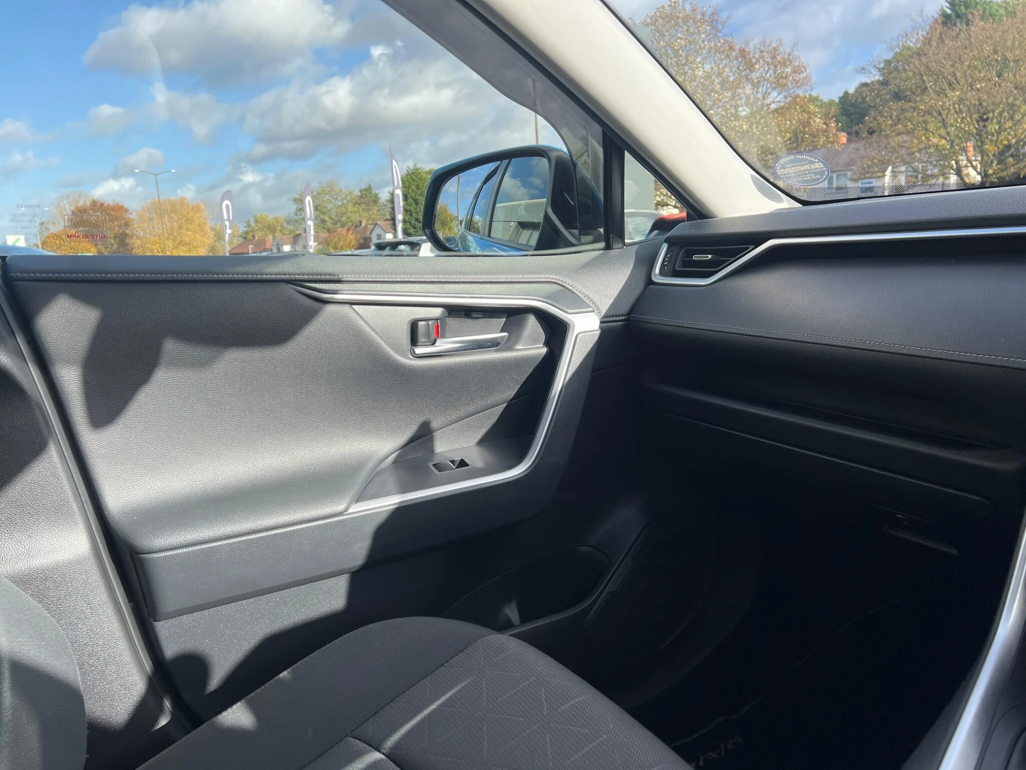 Vehicle image 30