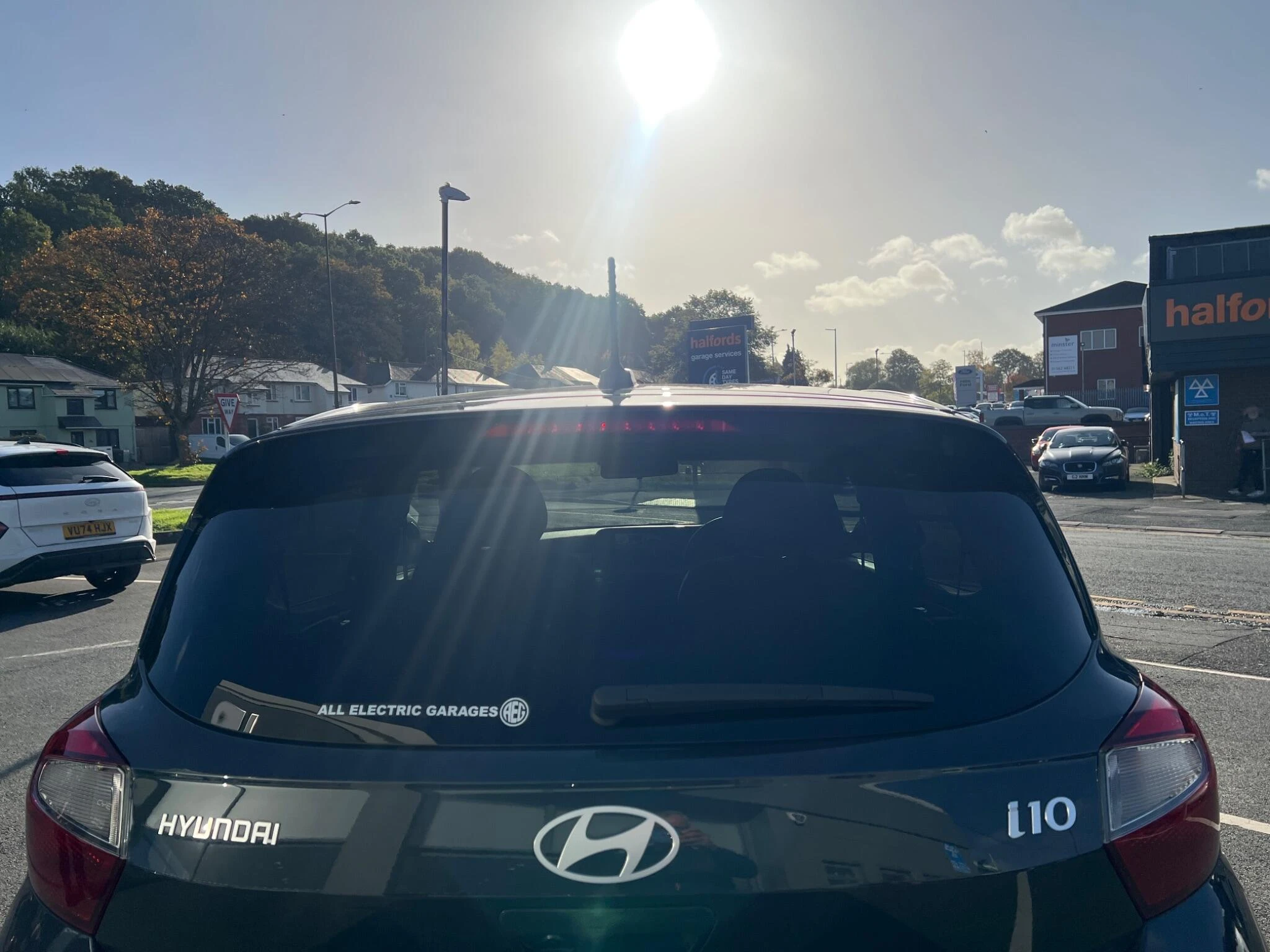 Vehicle image 13