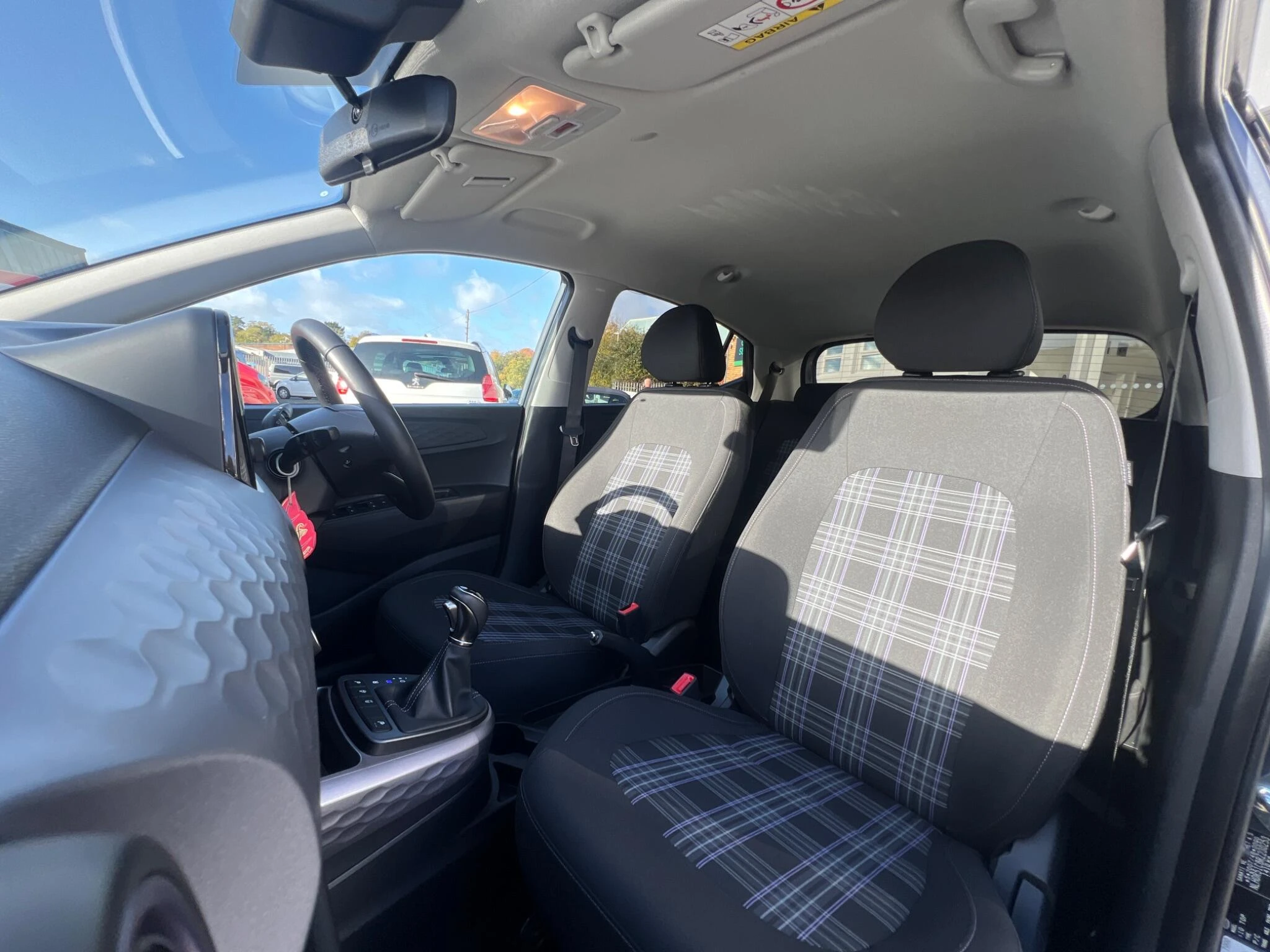 Vehicle image 45