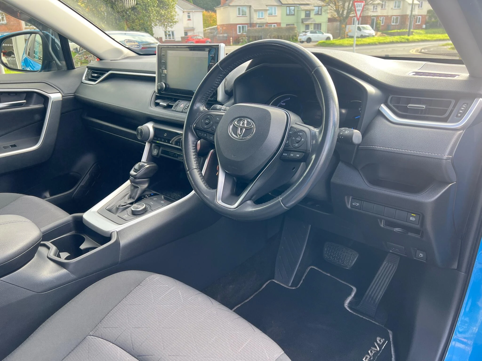 Vehicle image 20