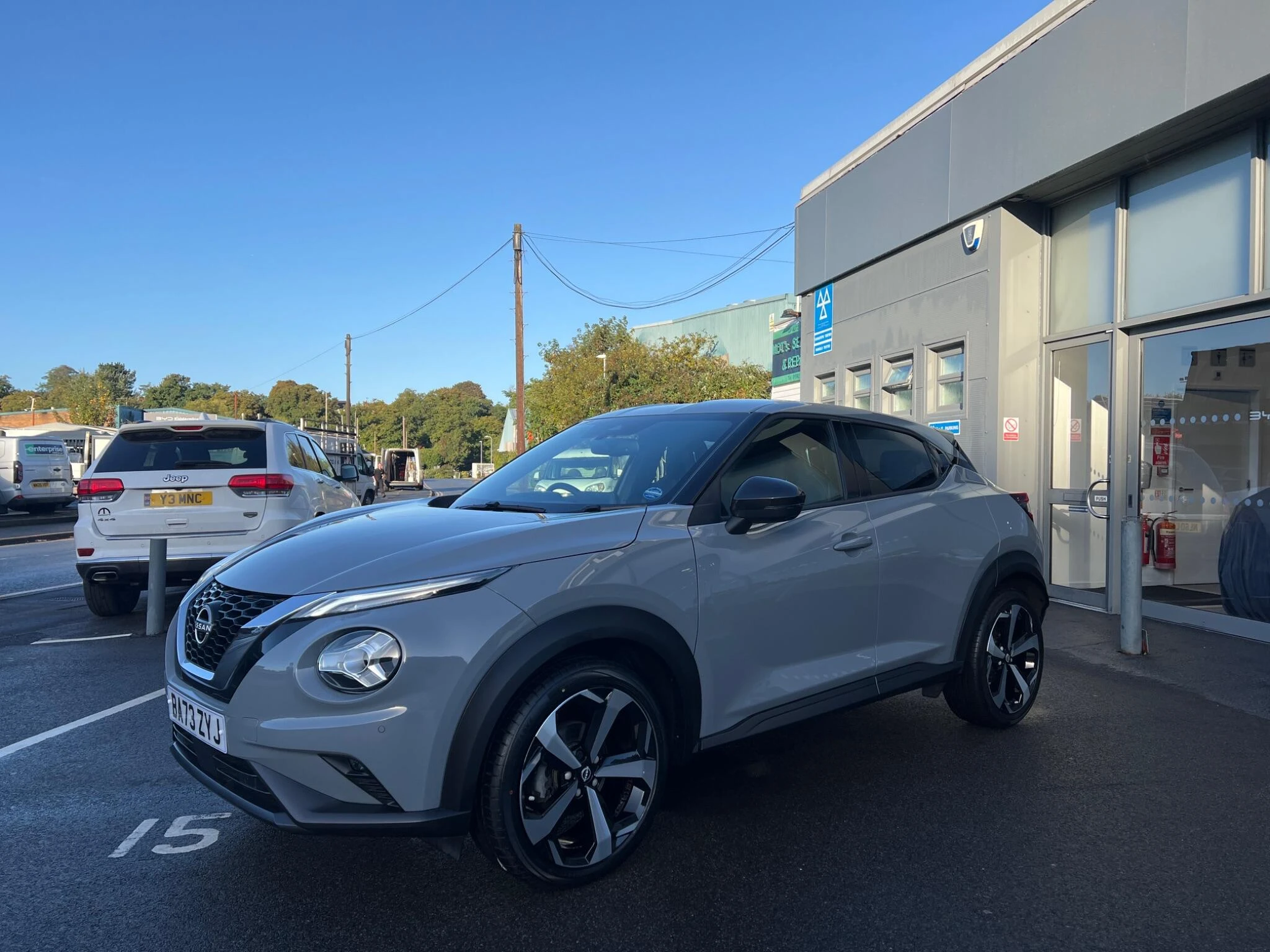 Vehicle image 3