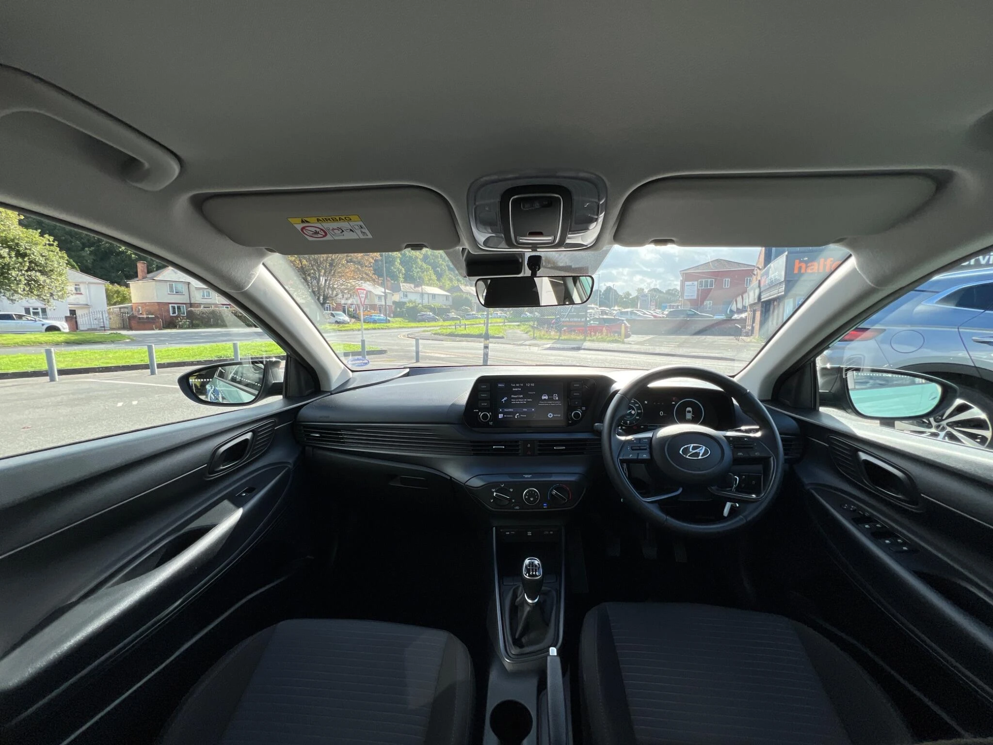 Vehicle image 15