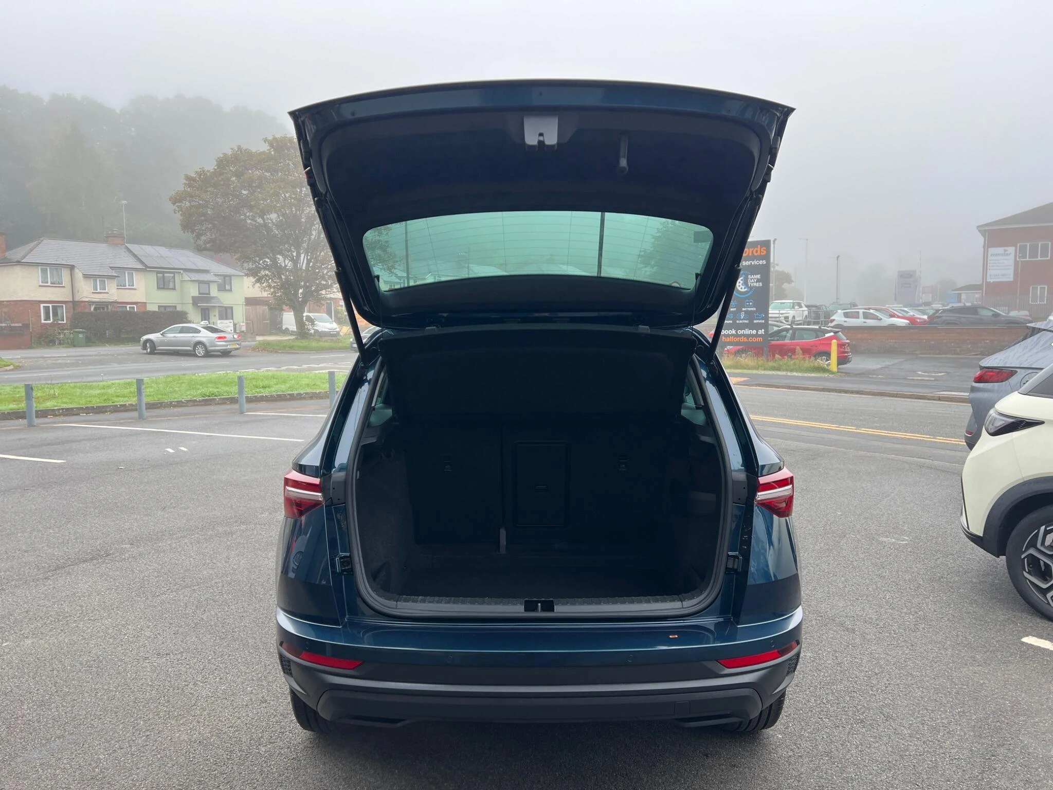 Vehicle image 48