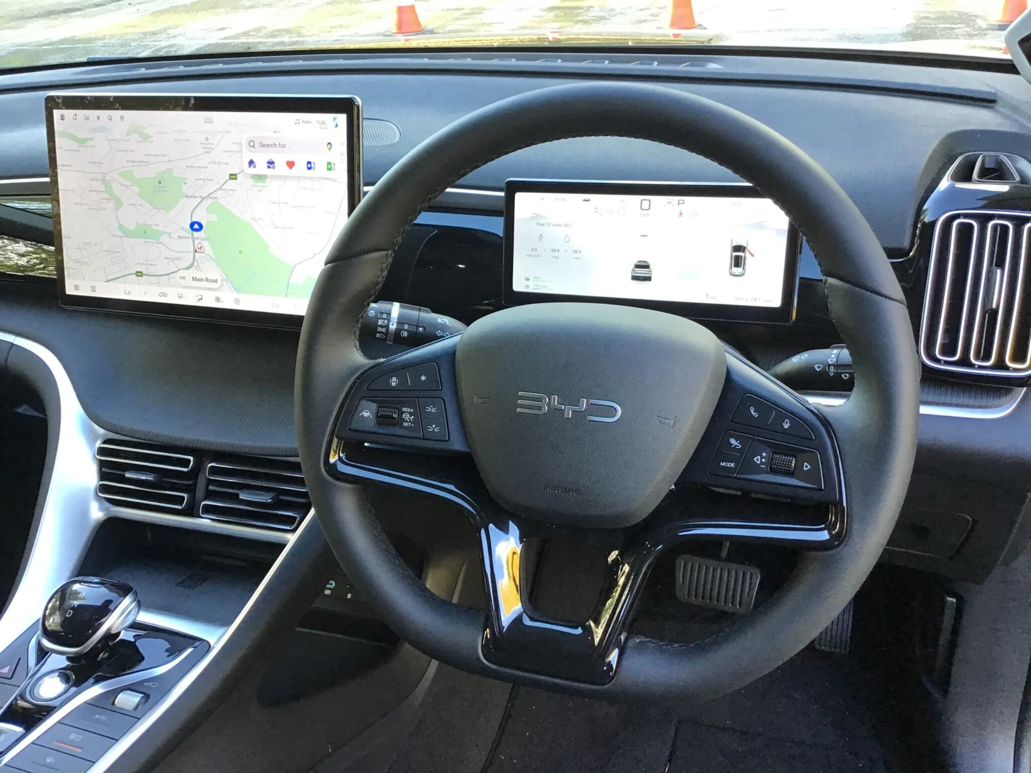 Vehicle image 25