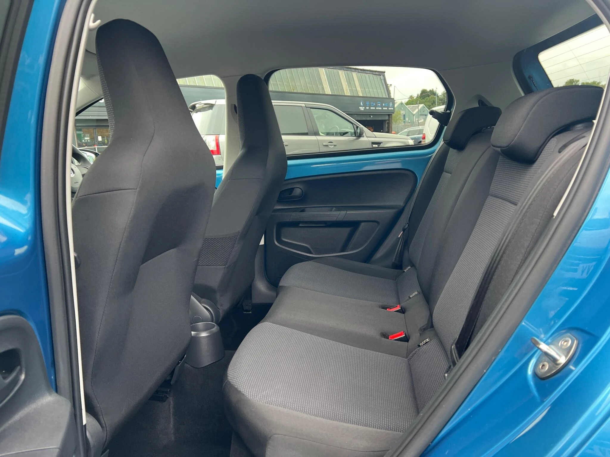 Vehicle image 26