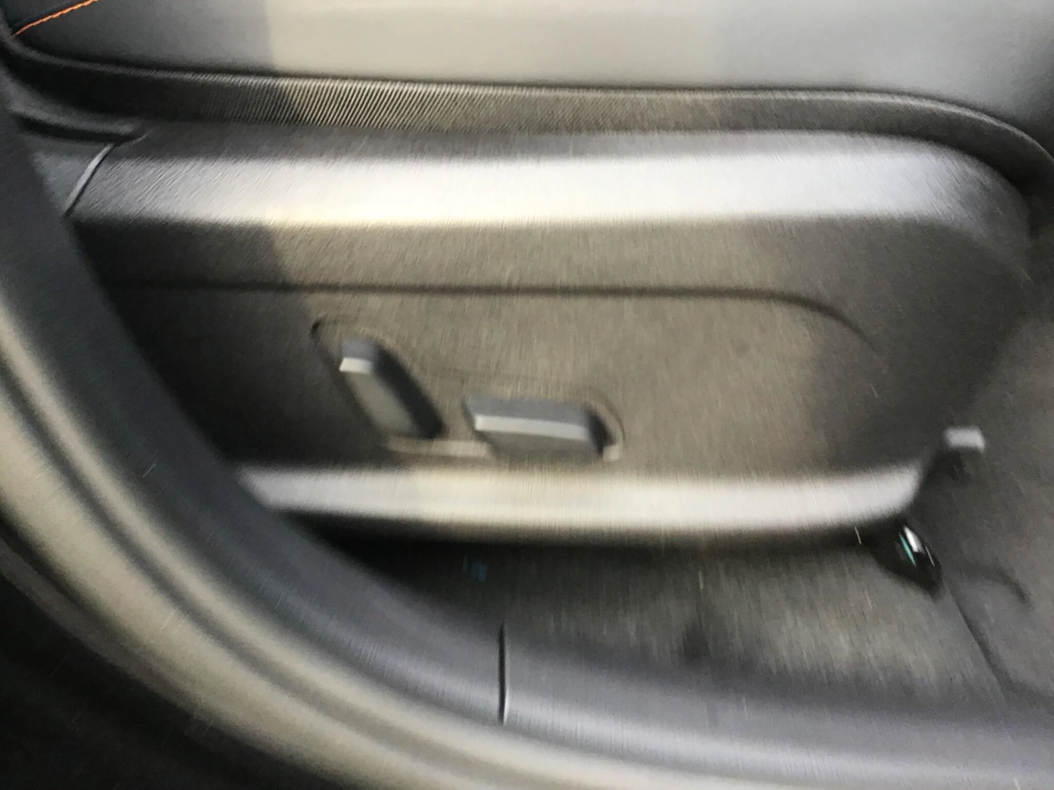 Vehicle image 39