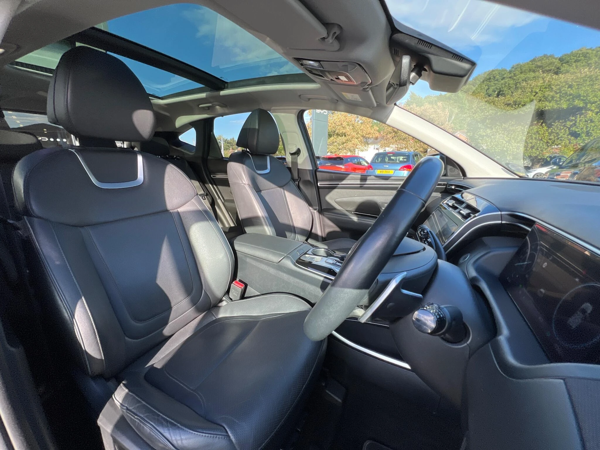 Vehicle image 18