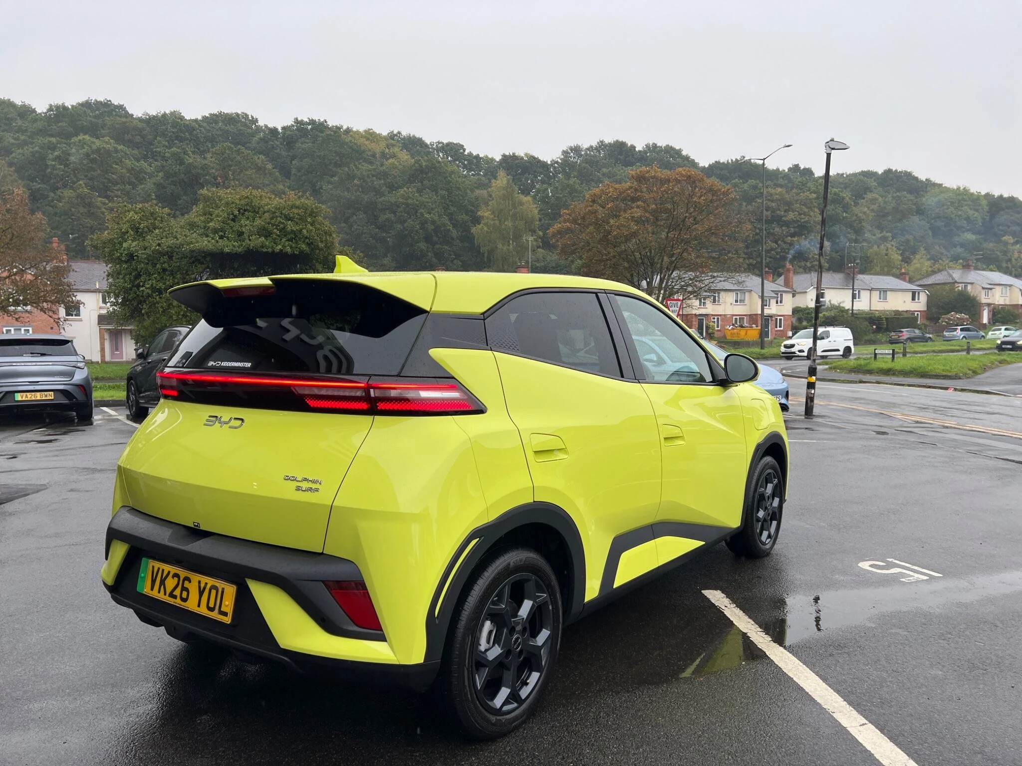 Vehicle image 15