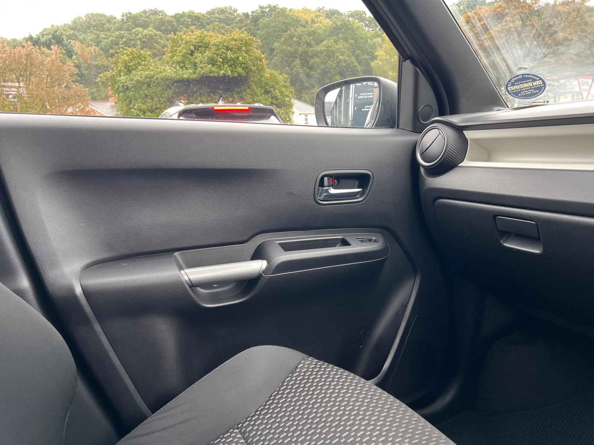 Vehicle image 22