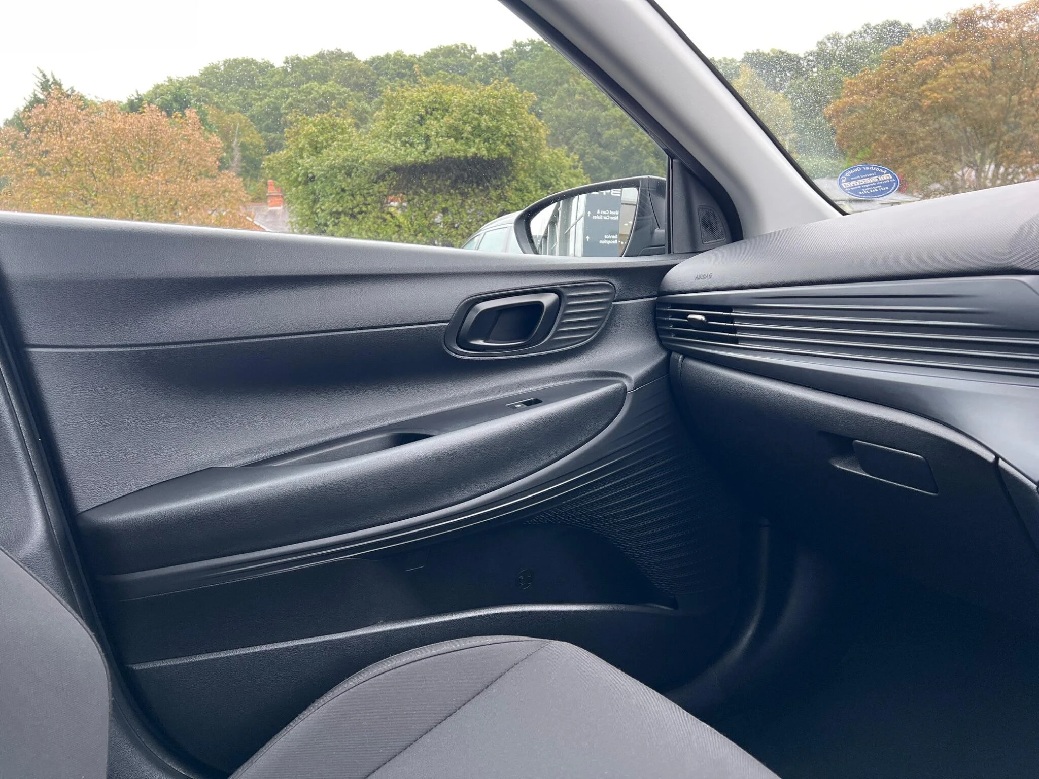 Vehicle image 21