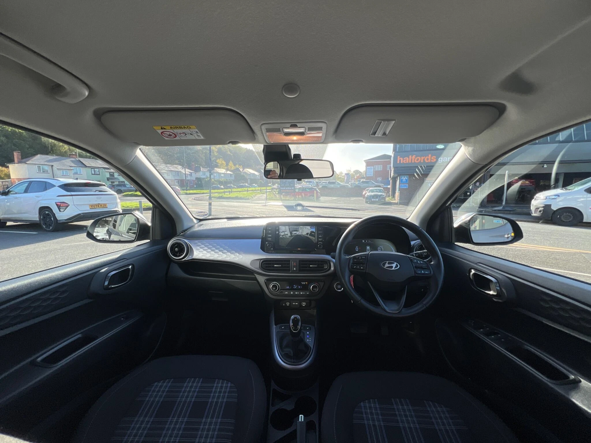 Vehicle image 20