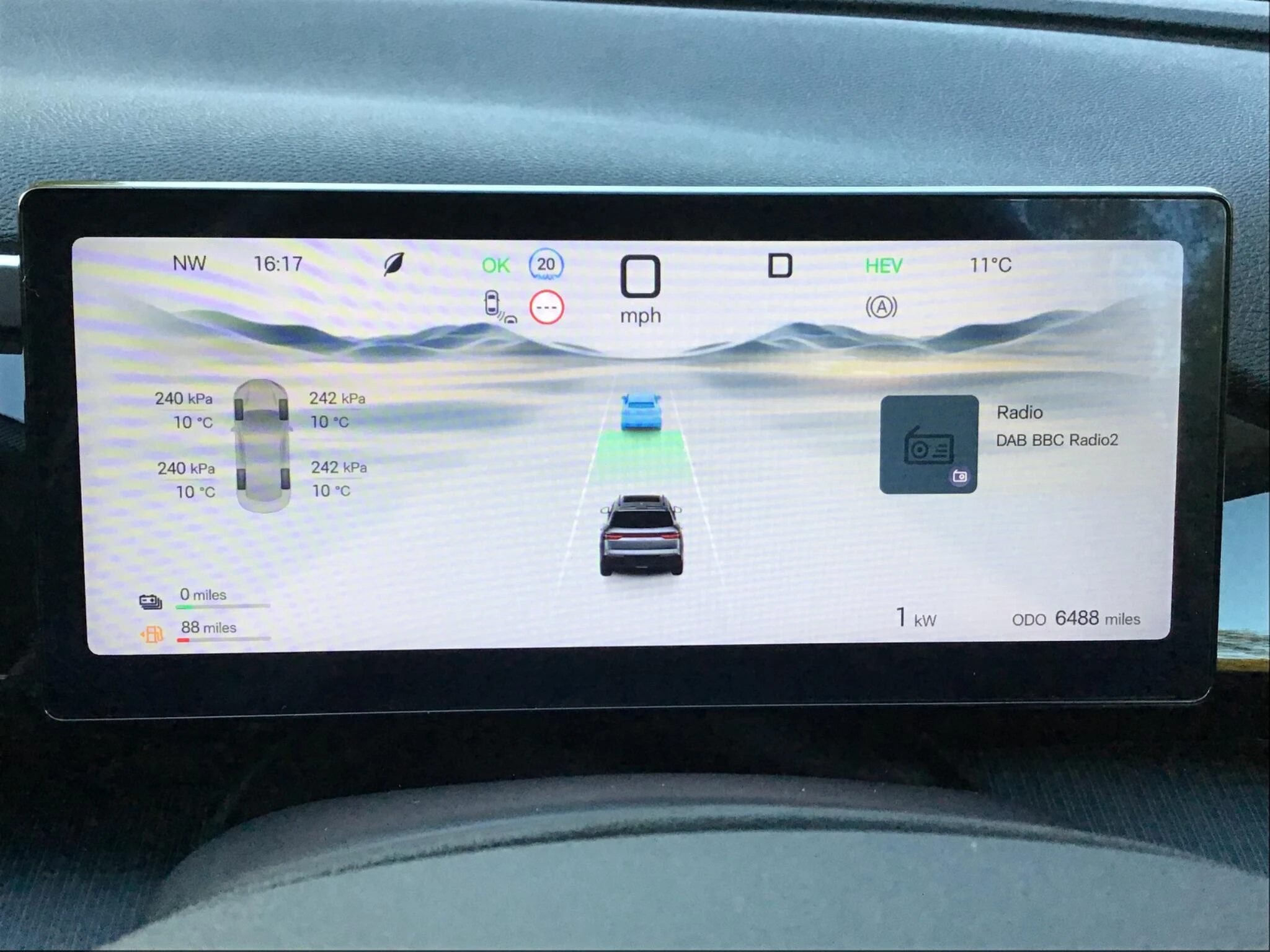 Vehicle image 15