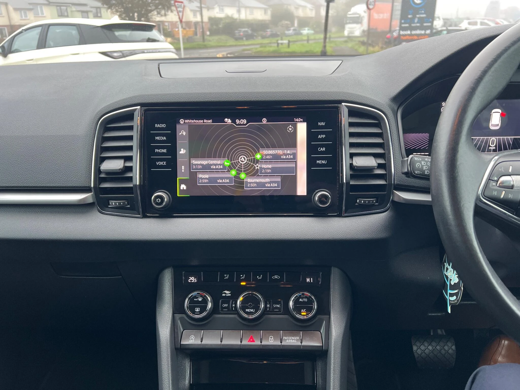 Vehicle image 37