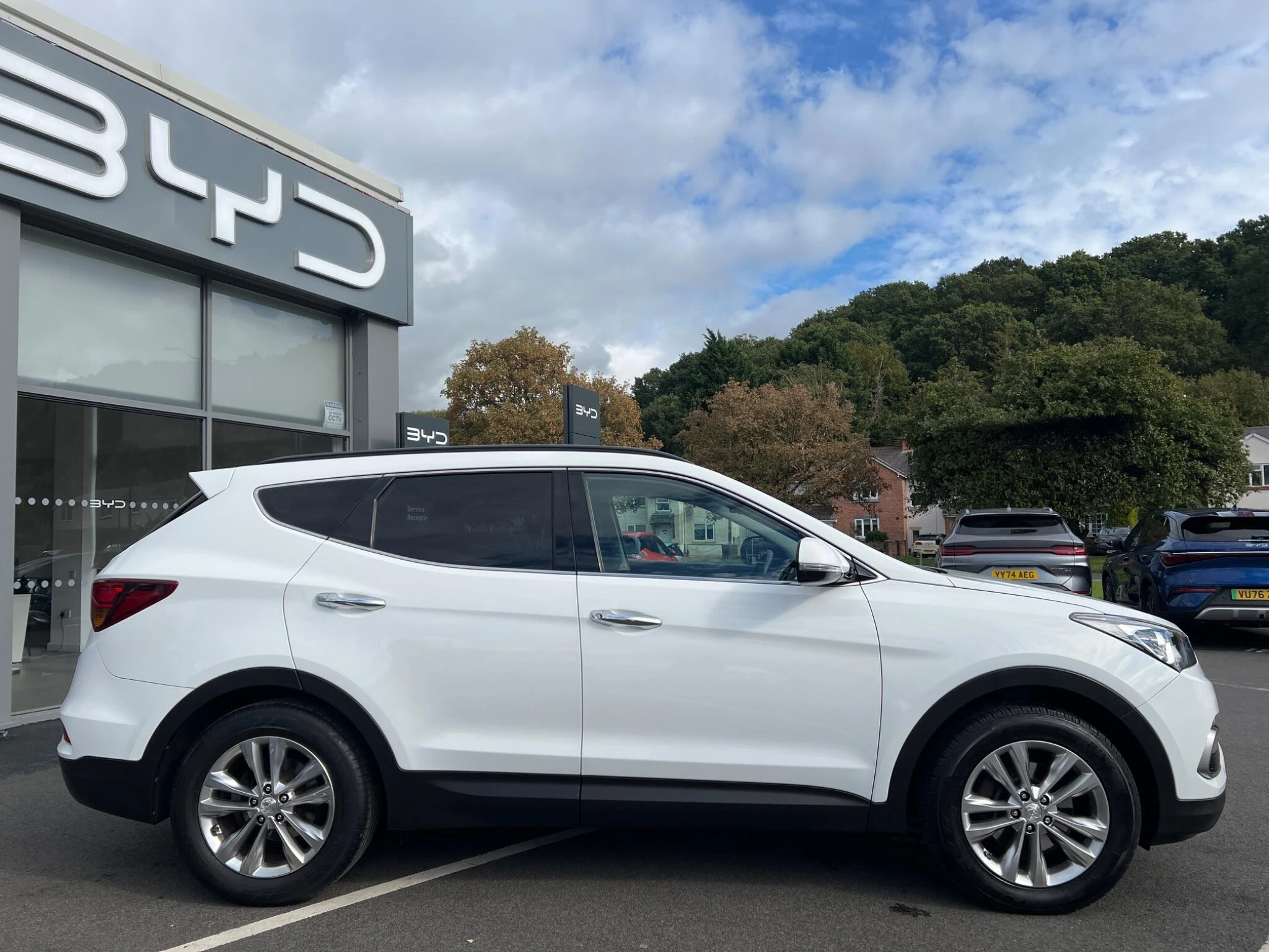 Vehicle image 10