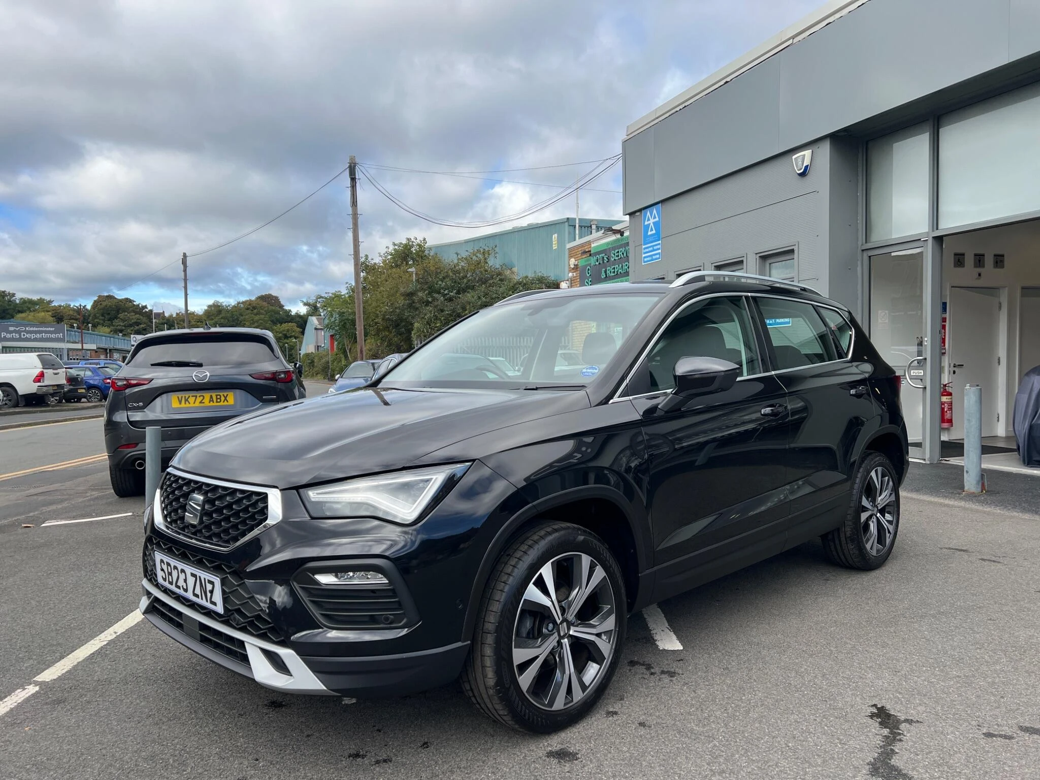 Vehicle image 11