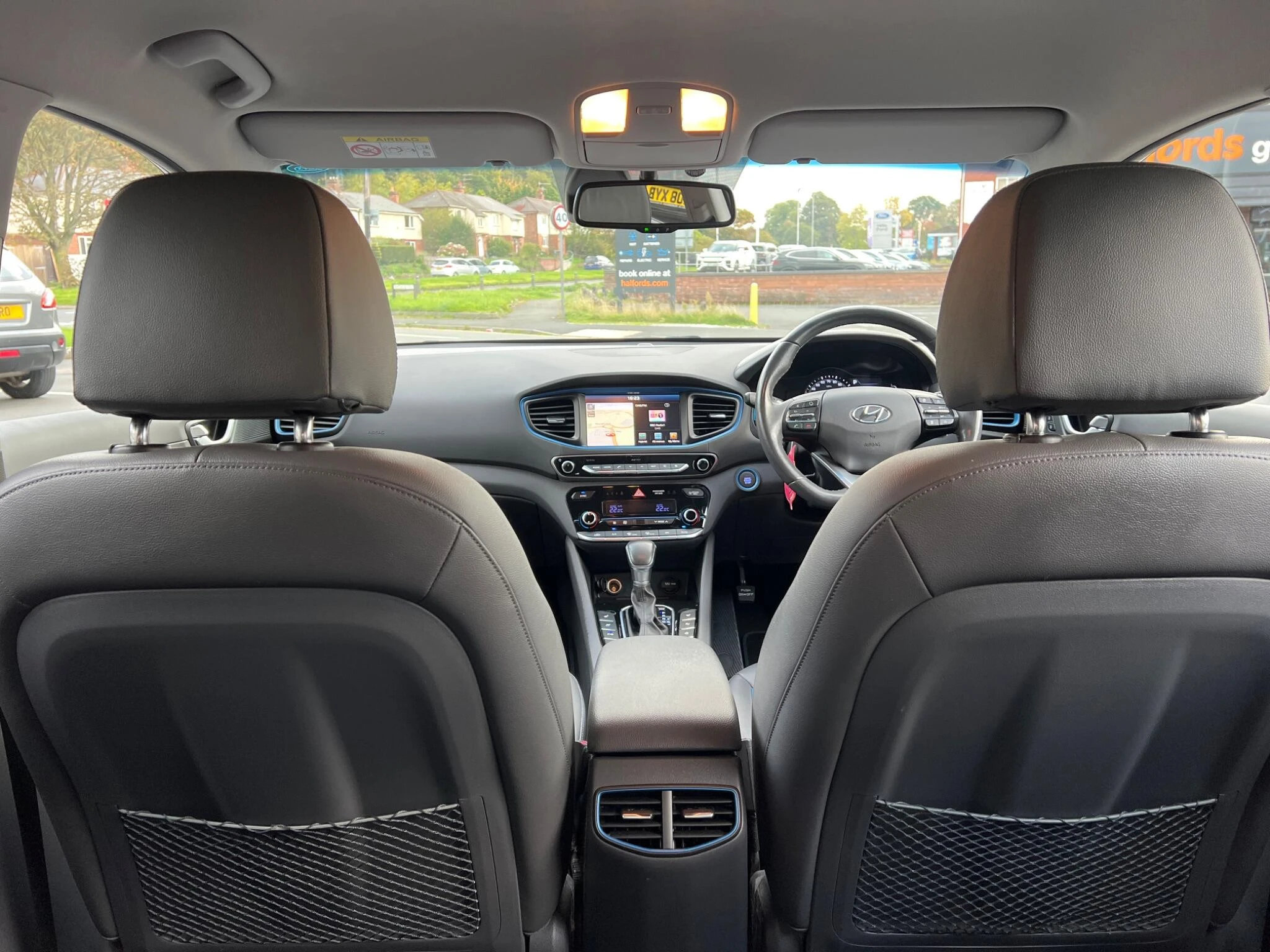 Vehicle image 13