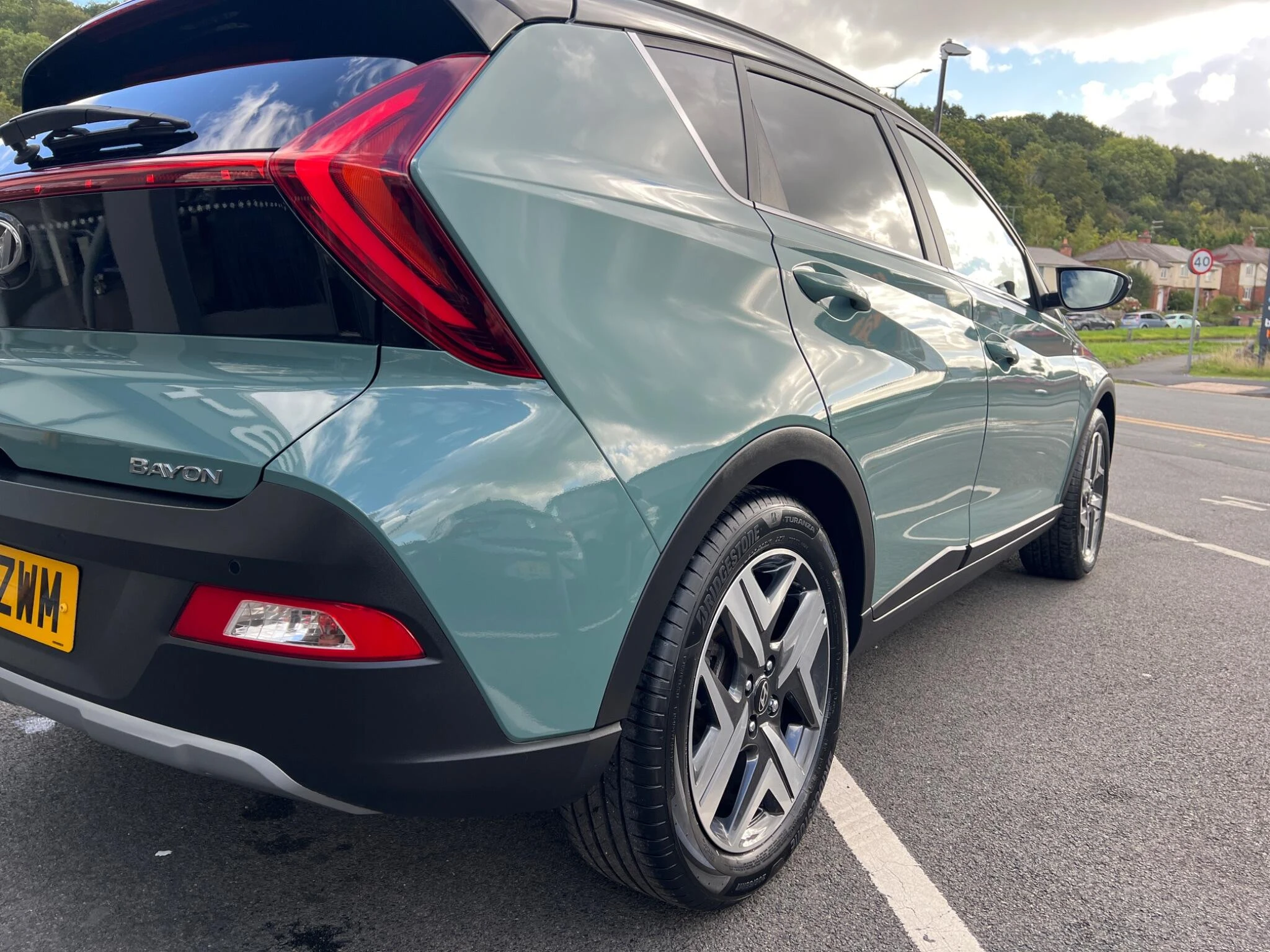 Vehicle image 14