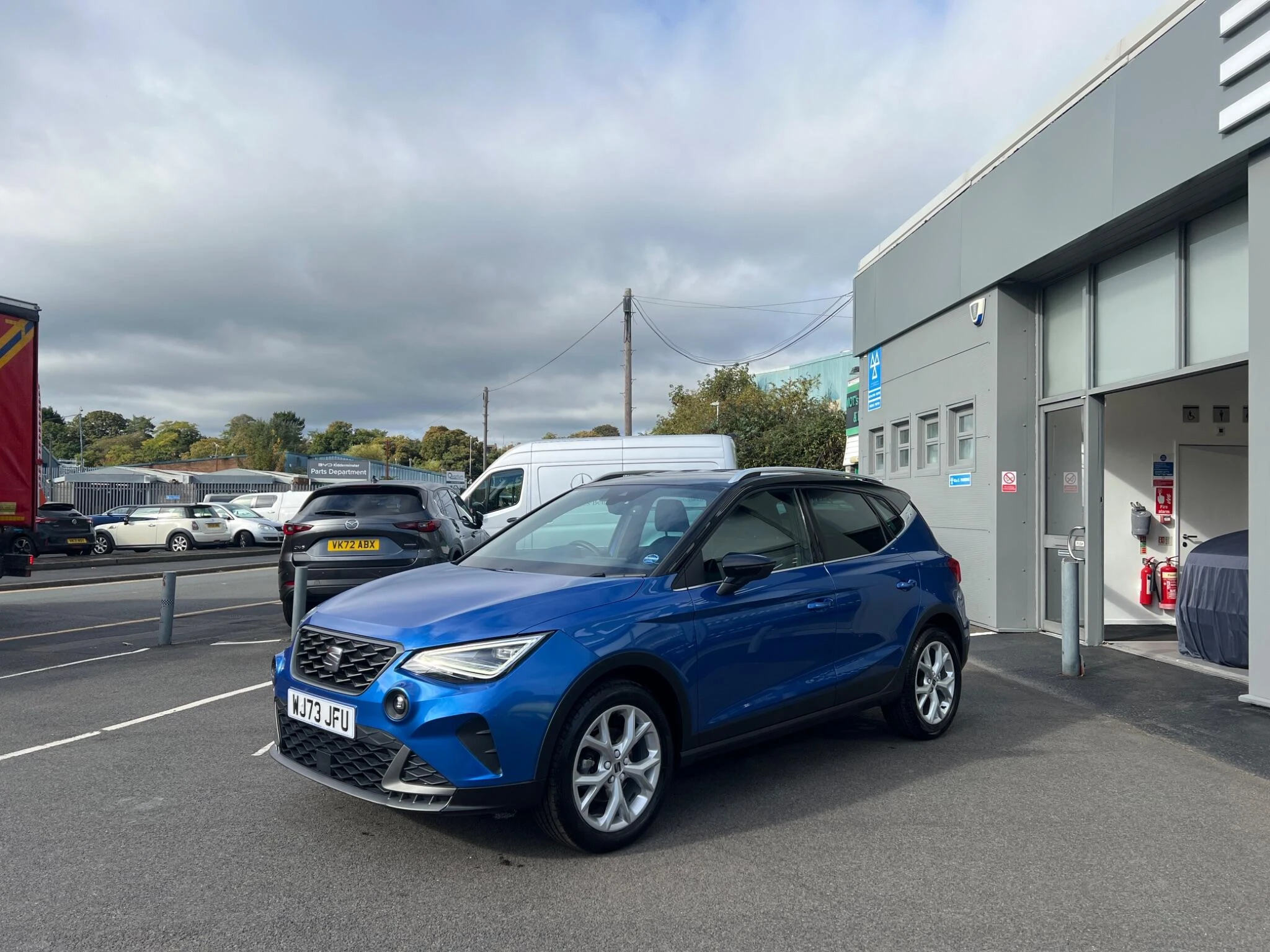 Vehicle image 8