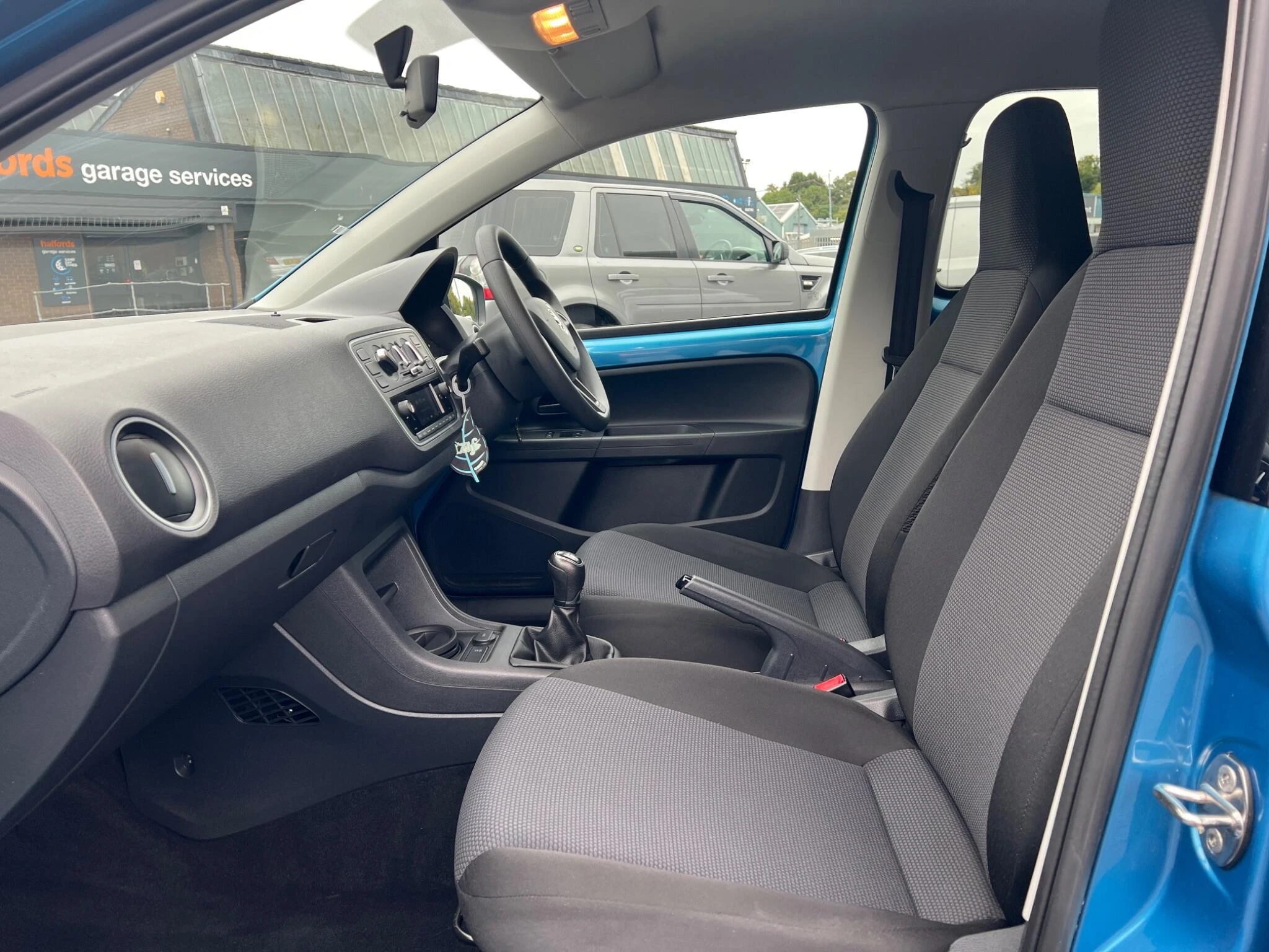 Vehicle image 45