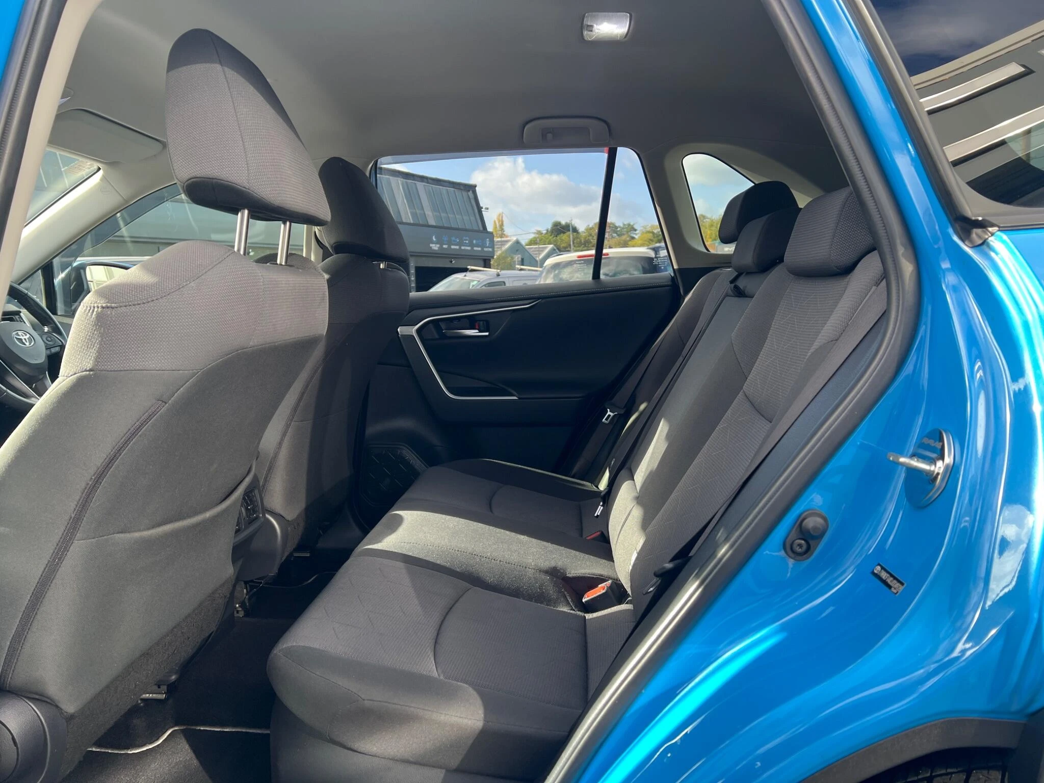 Vehicle image 23